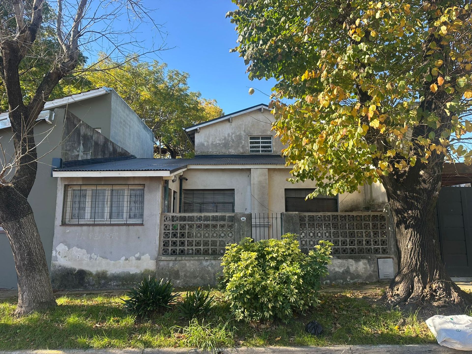 Venta Casa 5 Ambientes A Refaccionar En San Isidro