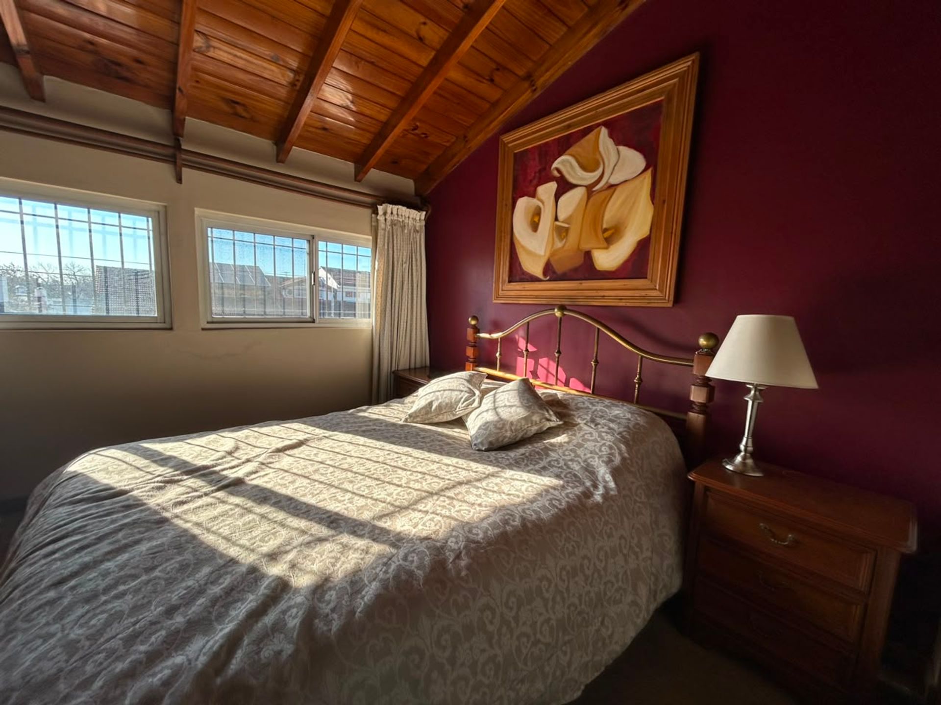 Triplex con patio, piscina, Apto Crédito