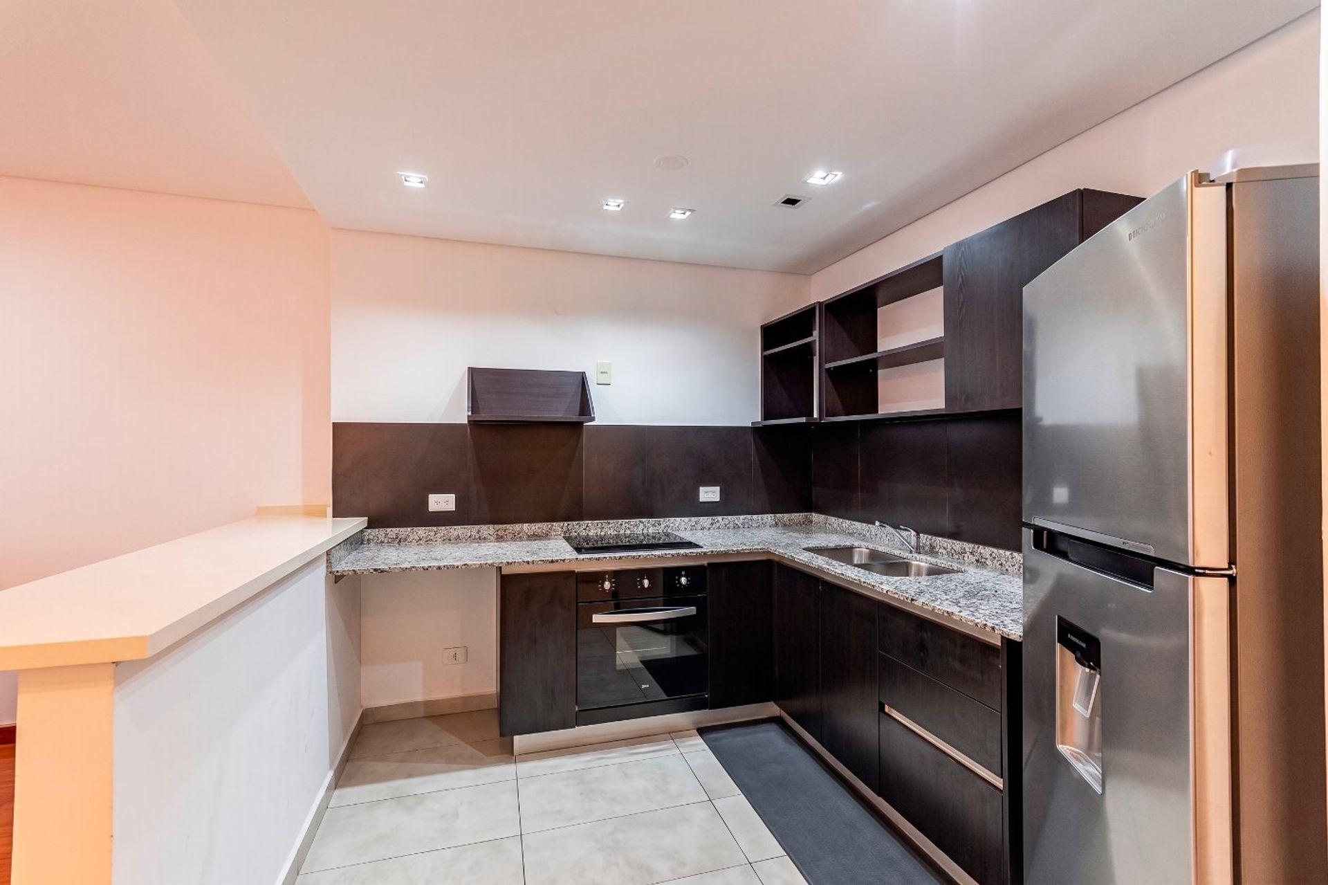 Departamento 3 Ambientes Venta La Lucila Cochera