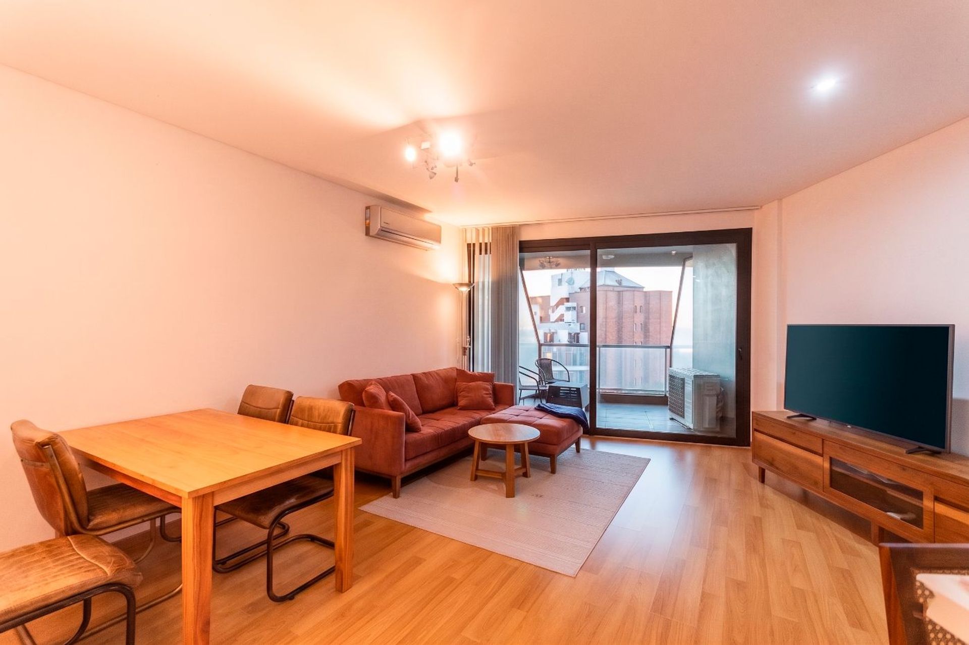 Departamento 3 Ambientes Venta La Lucila Cochera
