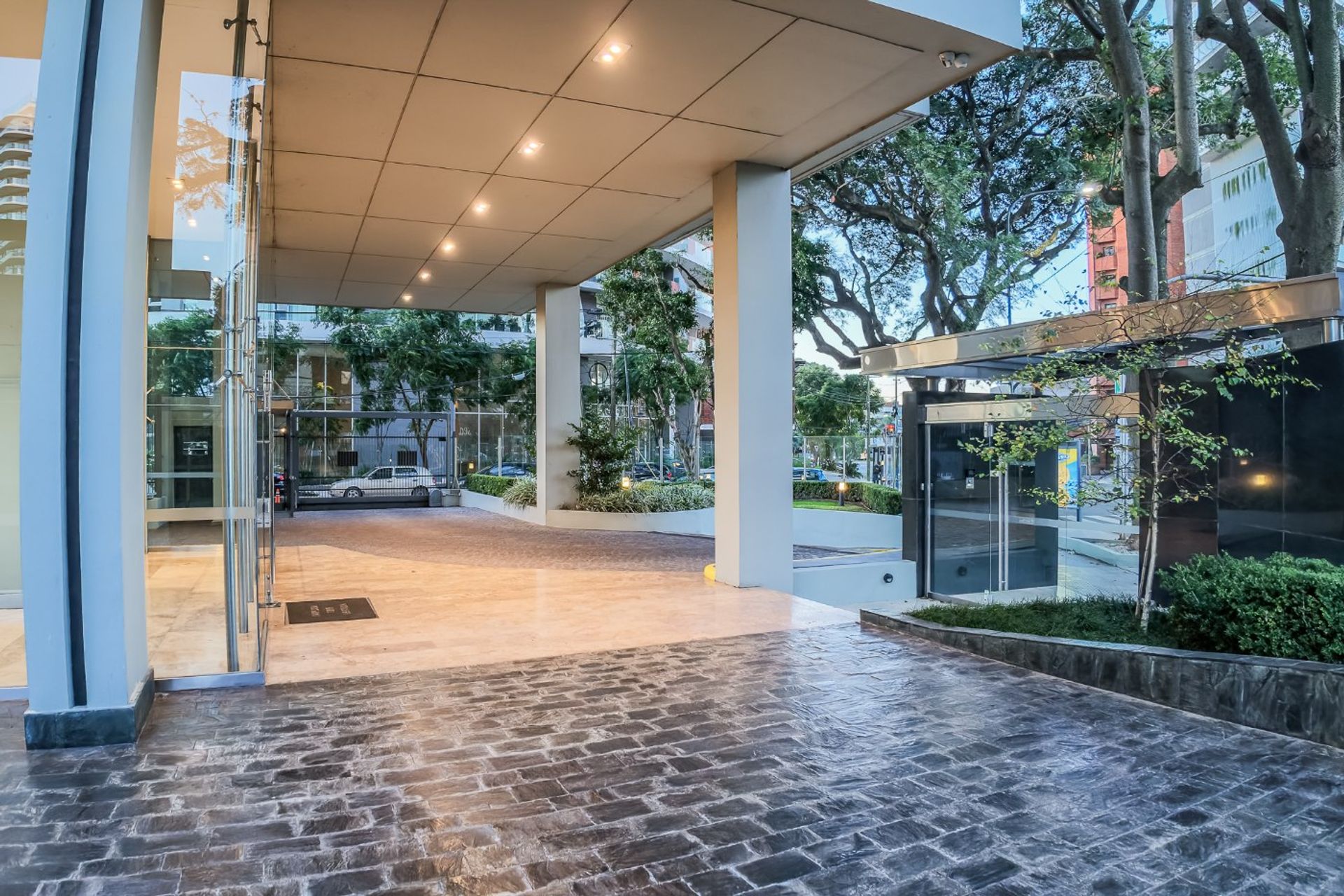 Departamento 3 Ambientes Venta La Lucila Cochera