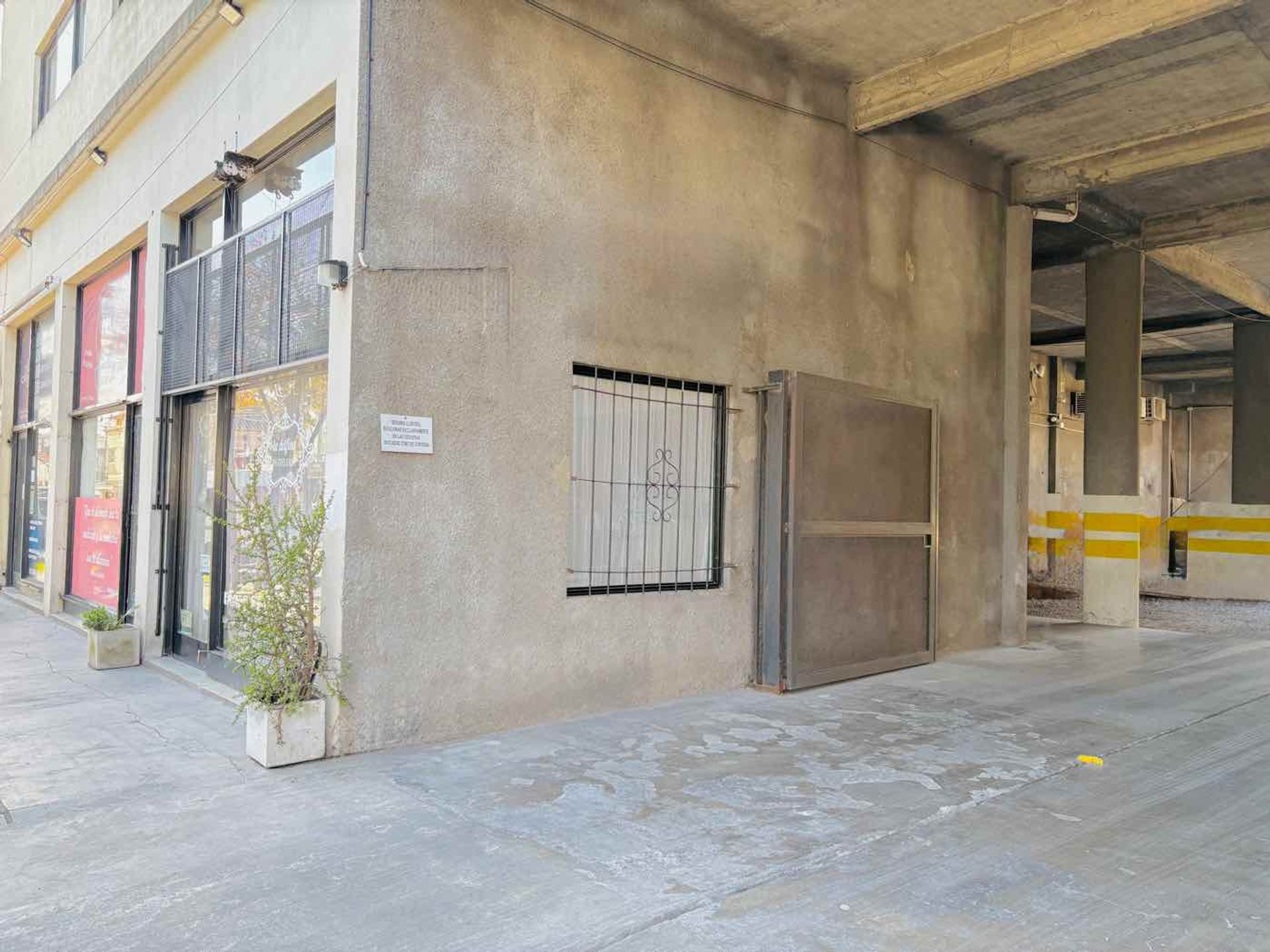 Alquiler Local Comercial Con Cochera