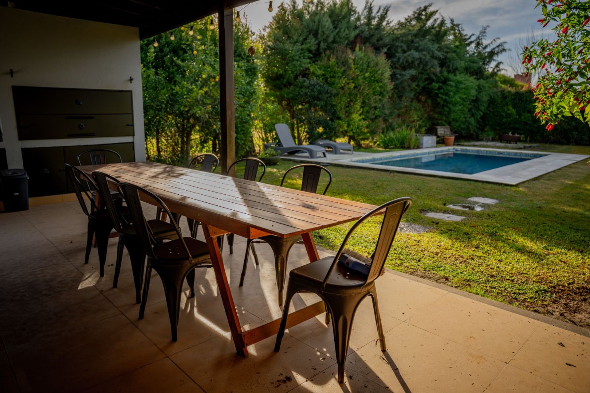 Casa 4 amb todo luz- jardin y piscina