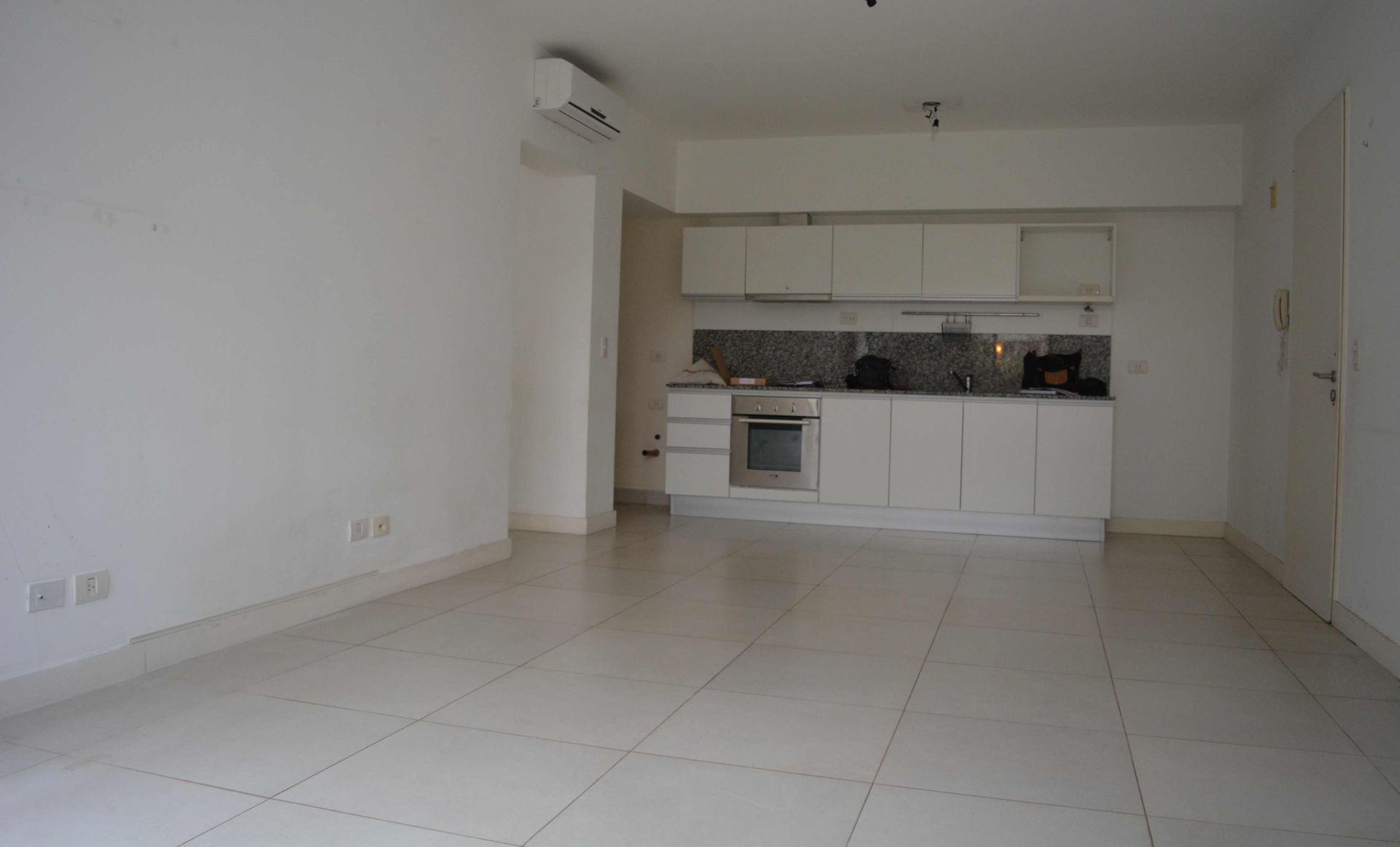 Depto 3 amb Alquiler Quartier Nordelta con Jardin