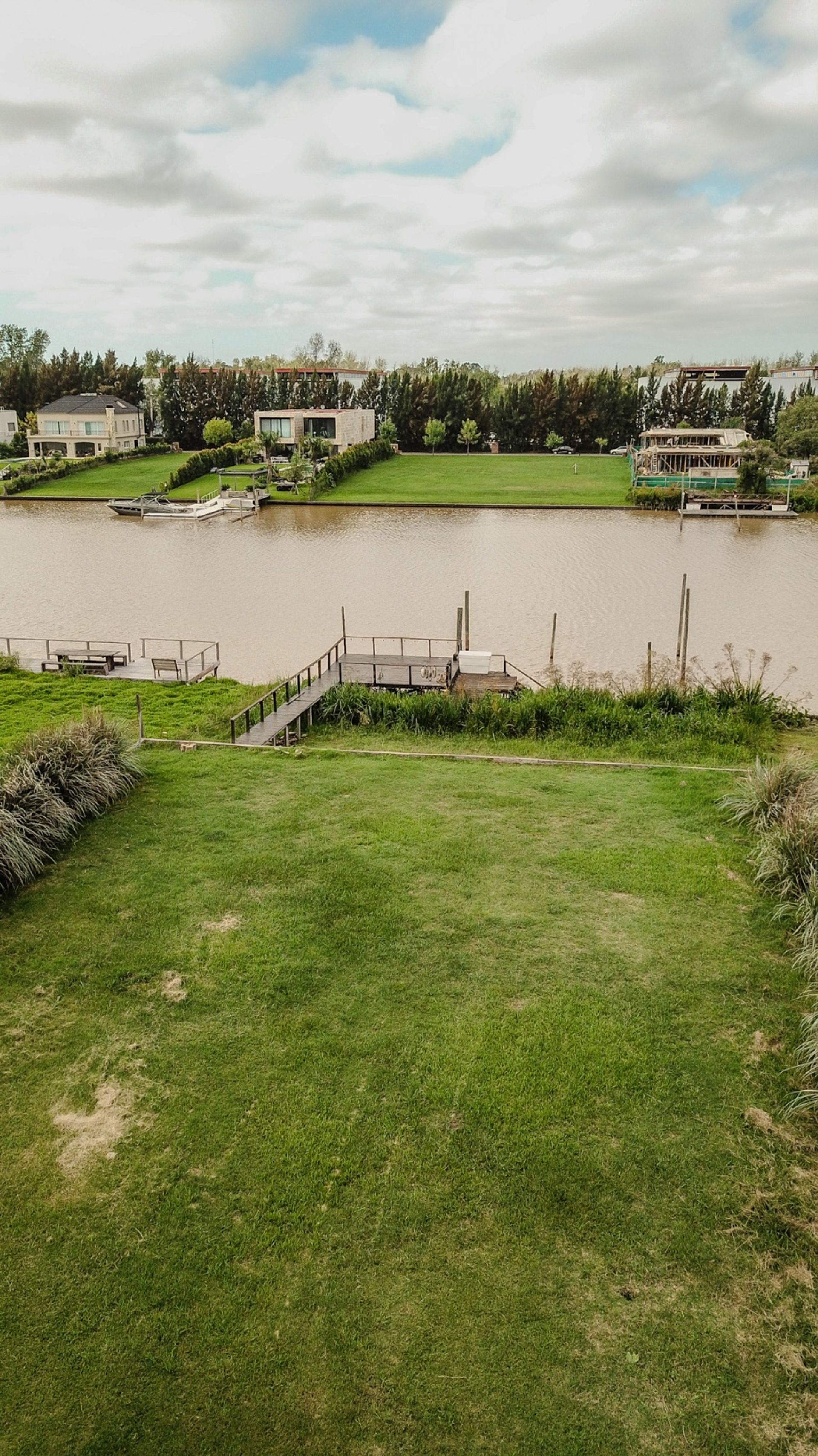 Exclusivo Lote con amarra en Barrio San Juan
