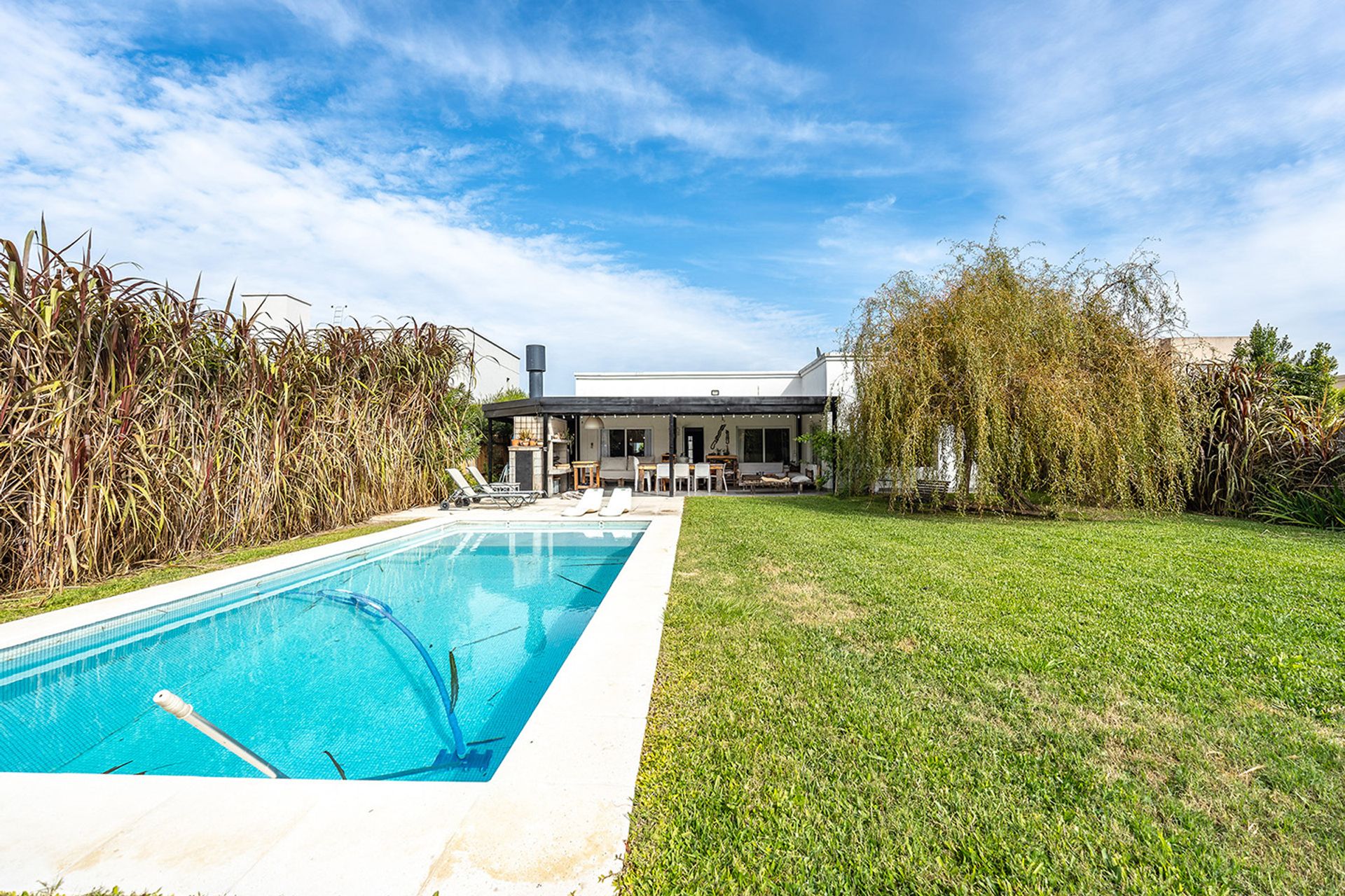 Casa en un planta San Gabriel con gran pileta
