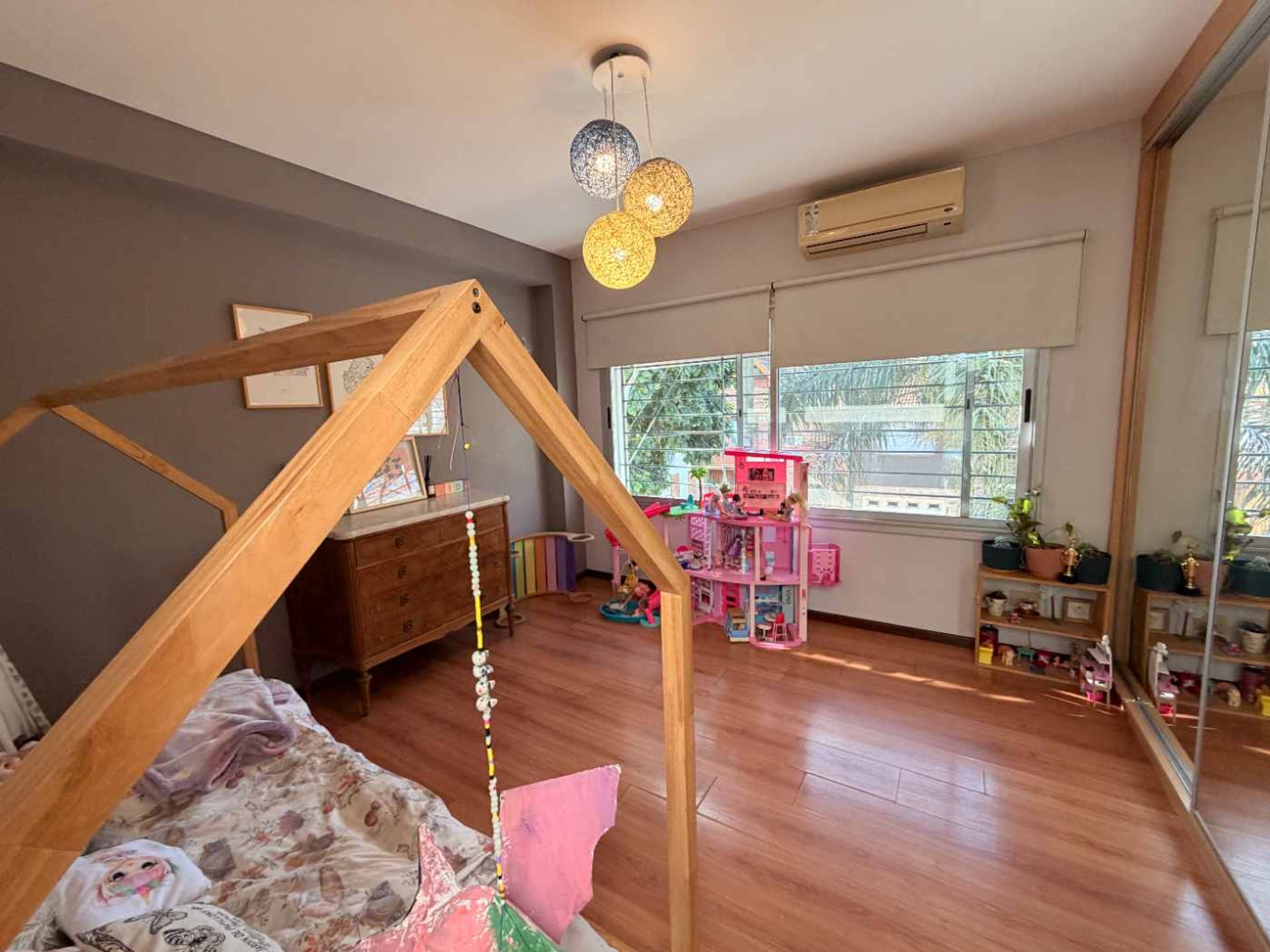 Triplex 4 Ambientes En Venta Martinez Con Pileta