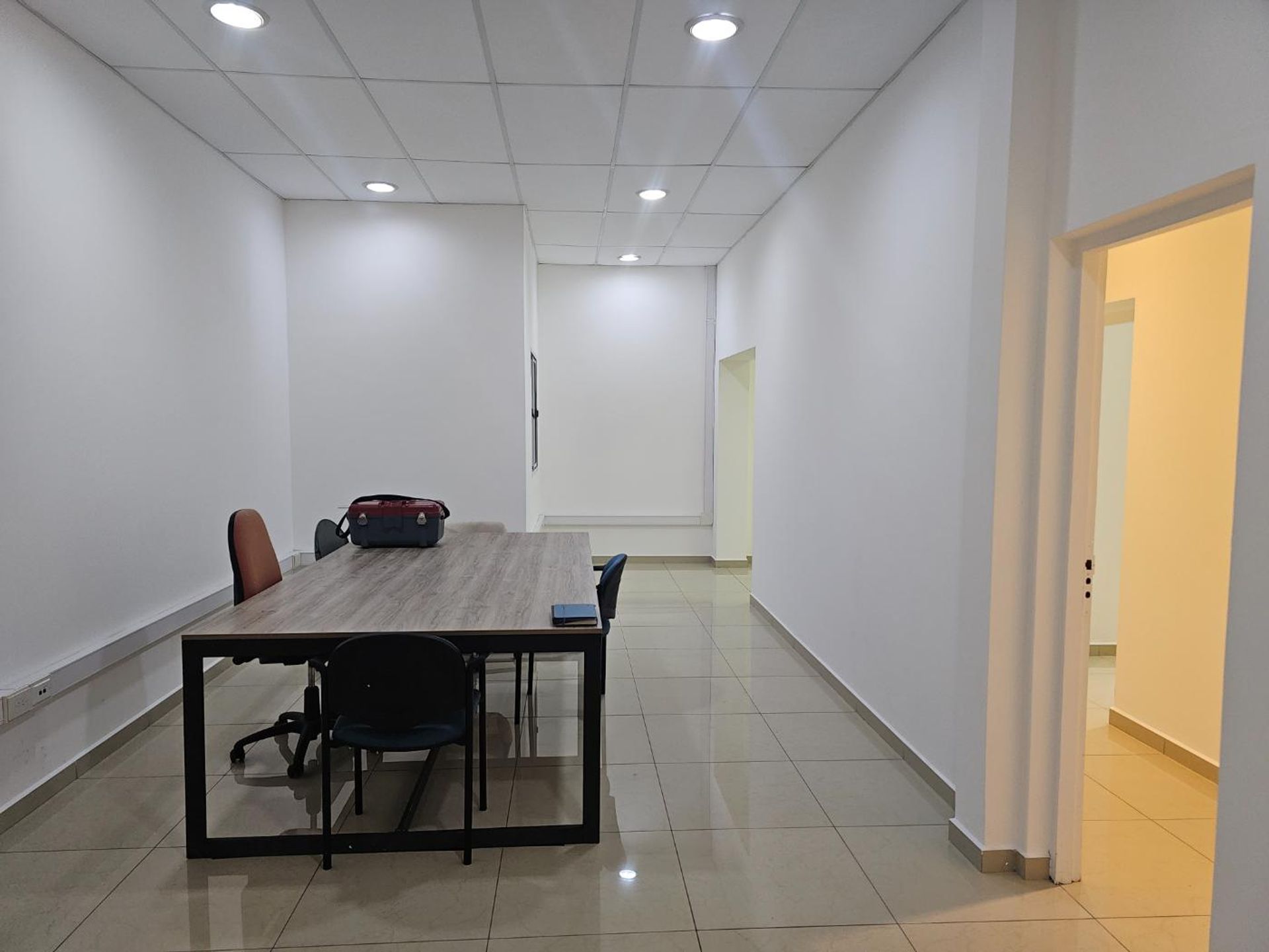 Alquiler Oficinas Impecables Y Luminosas Martinez
