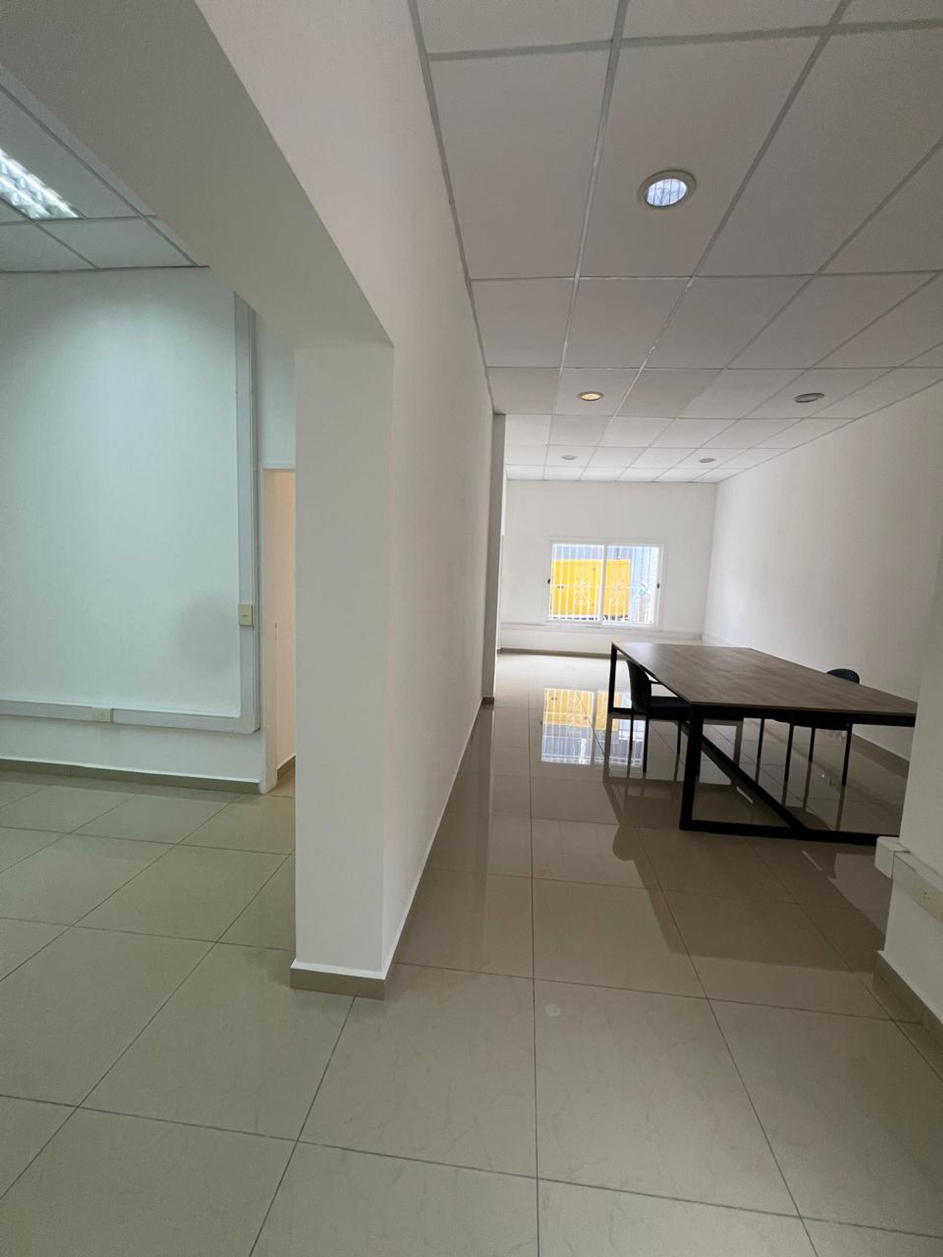 Alquiler Oficinas Impecables Y Luminosas Martinez