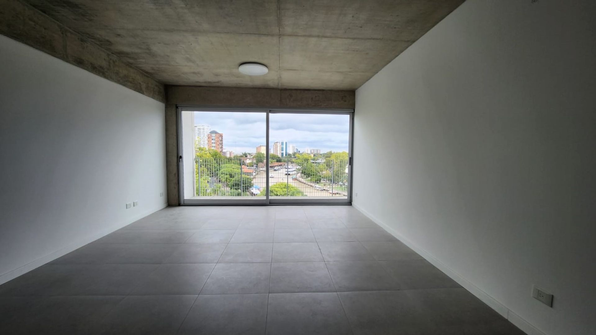 2 ambientes con terraza y cochera ALQUILER TIGRE