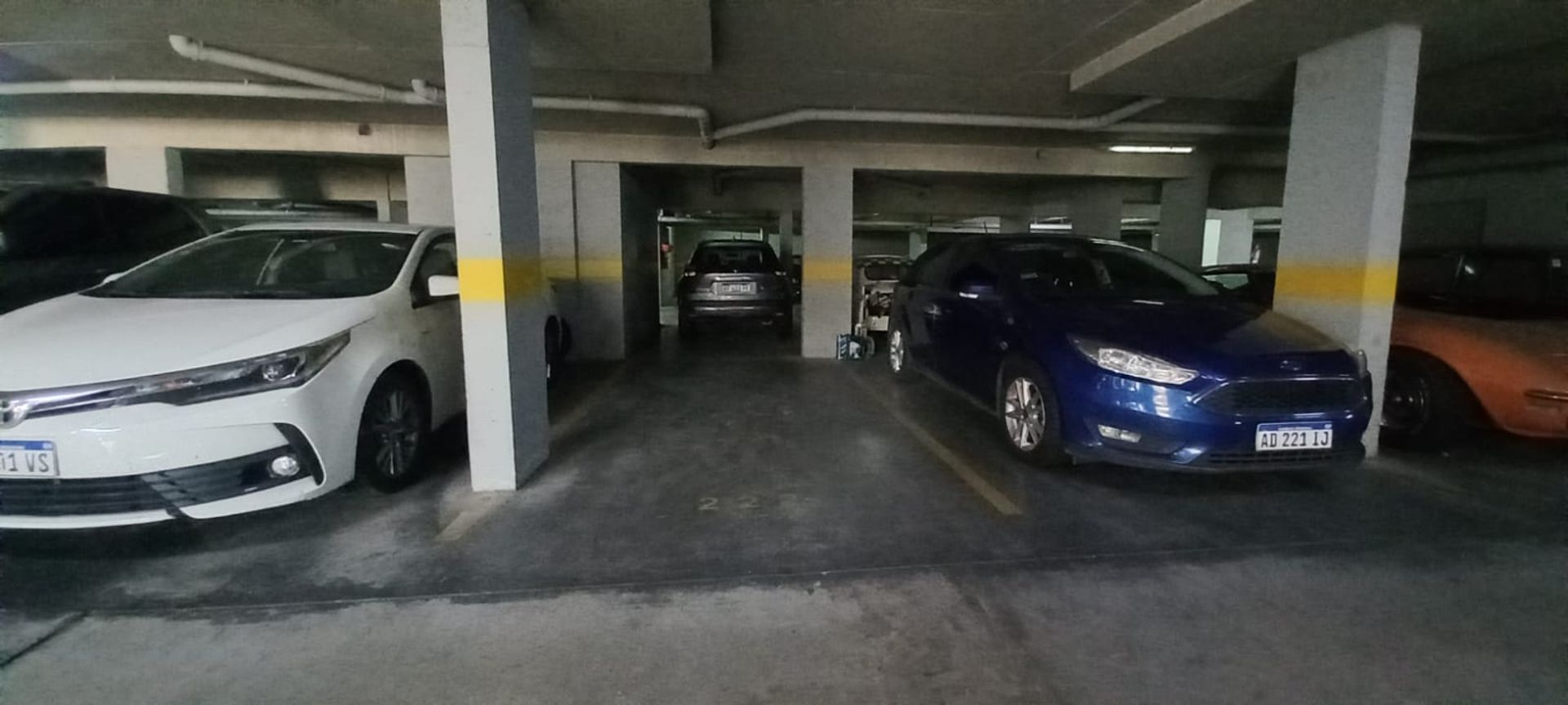 Cochera cubierta en venta en Beccar Plaza II