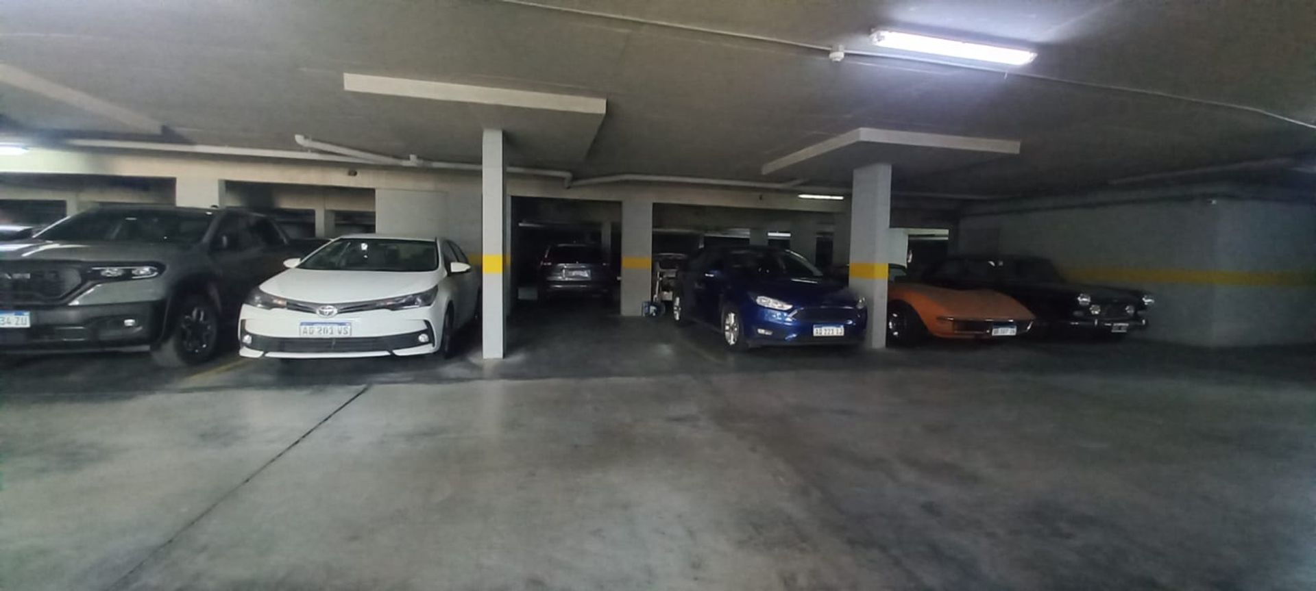 Cochera cubierta en venta en Beccar Plaza II
