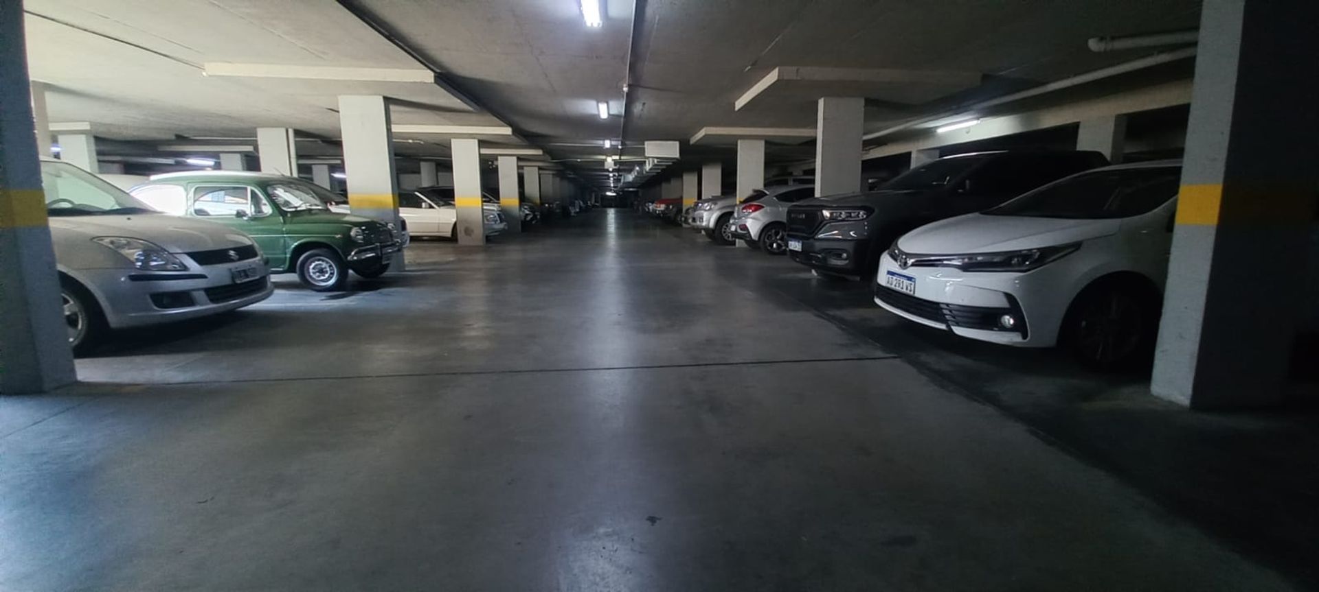 Cochera cubierta en venta en Beccar Plaza II