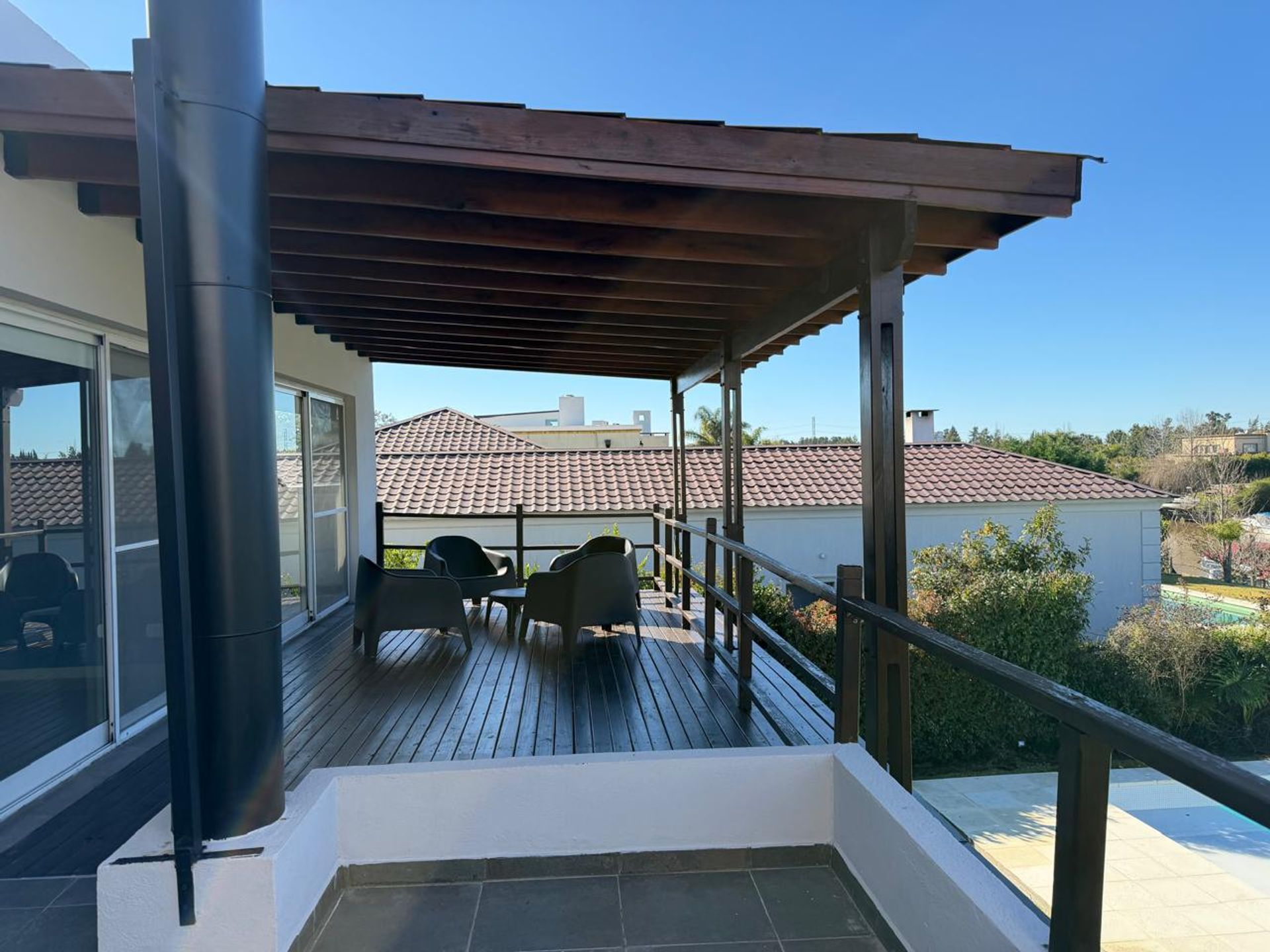 Venta Casa 6 Amb /Pileta B° San Marcos Villanueva