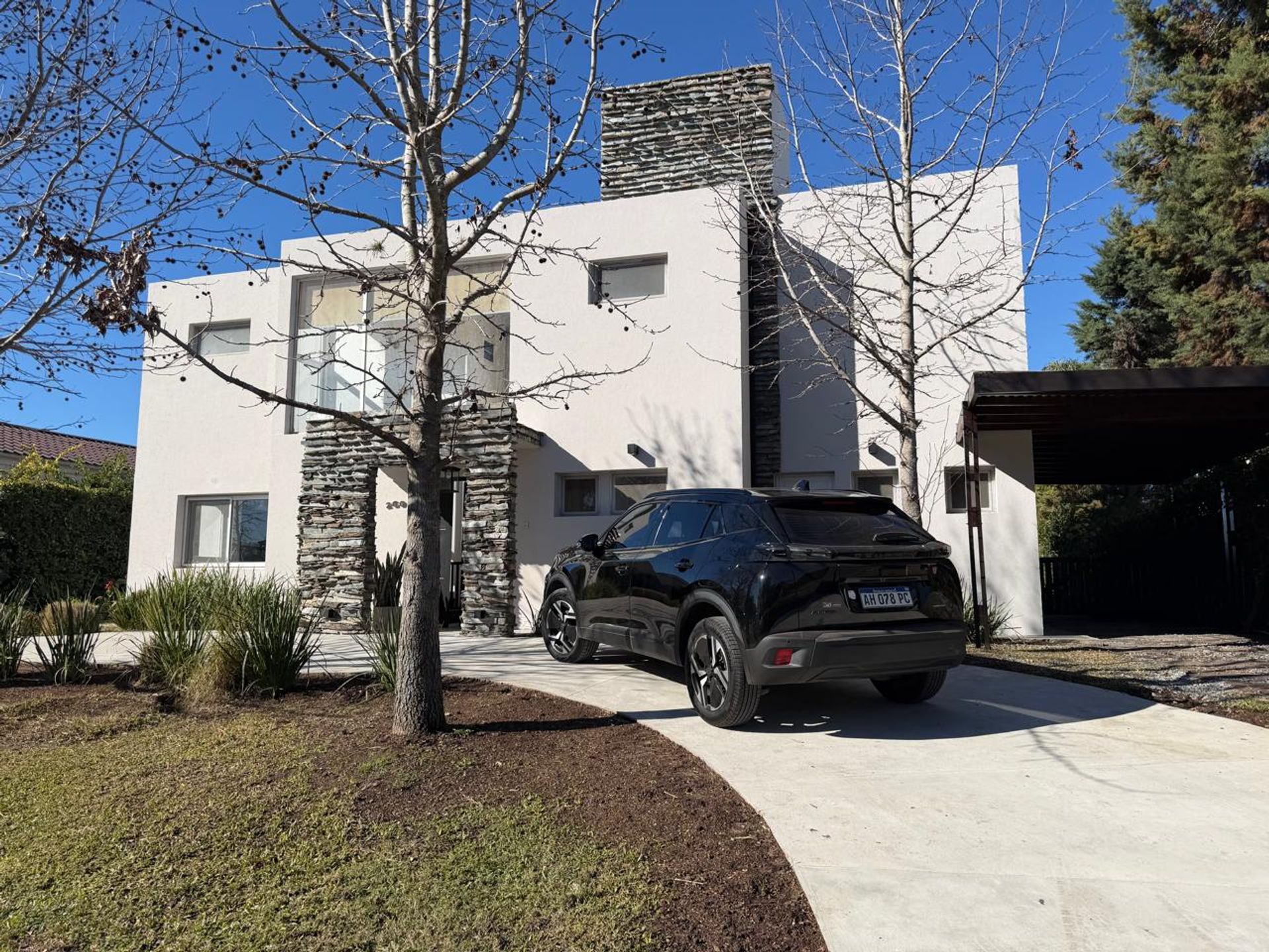 Venta Casa 6 Amb /Pileta B° San Marcos Villanueva