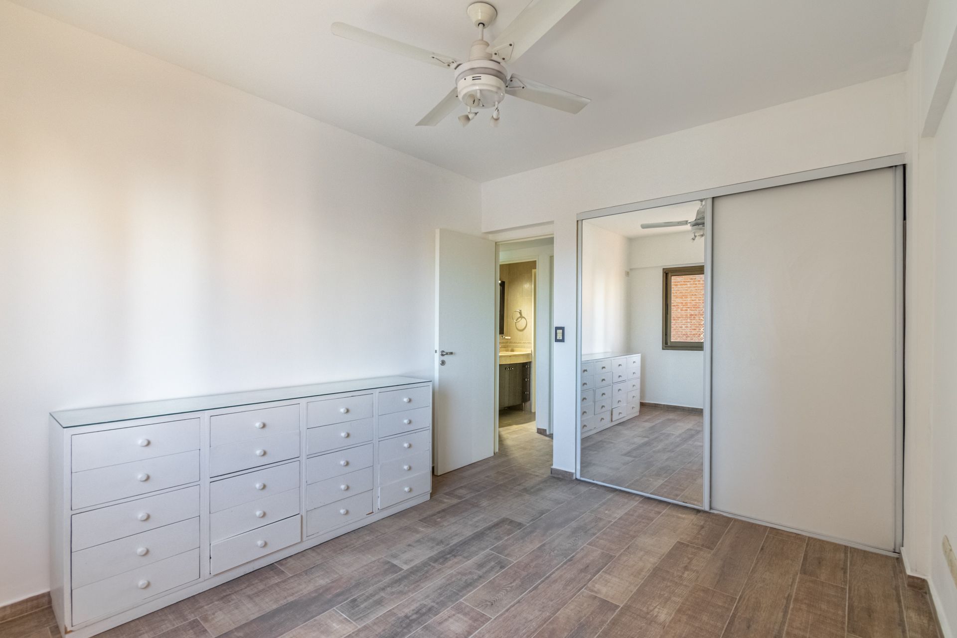 Depto 4 Amb Alquiler Cochera Balcon Y Amenities