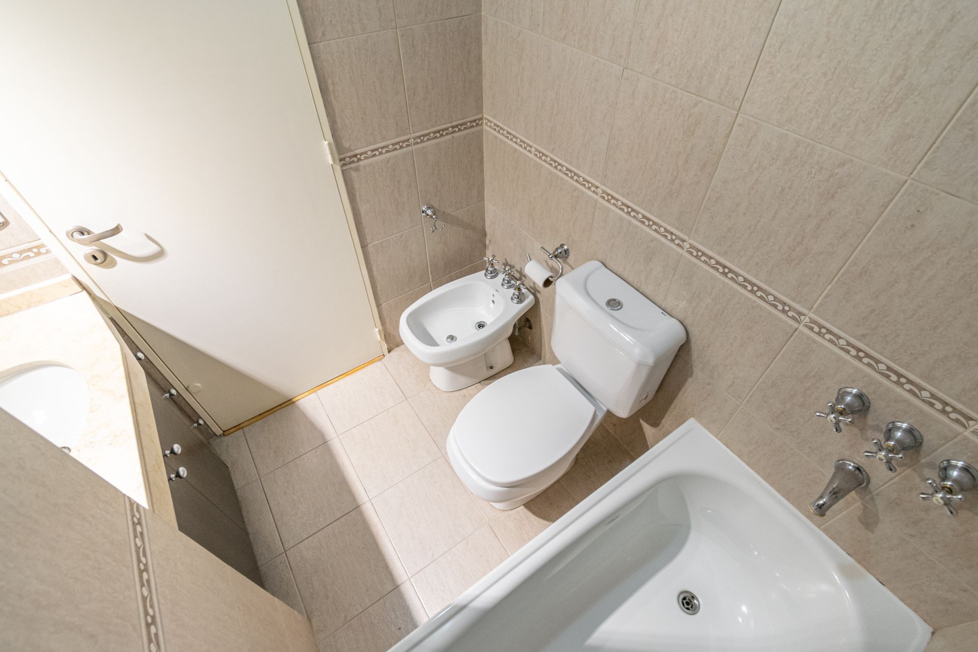 Depto 4 Amb Alquiler Cochera Balcon Y Amenities