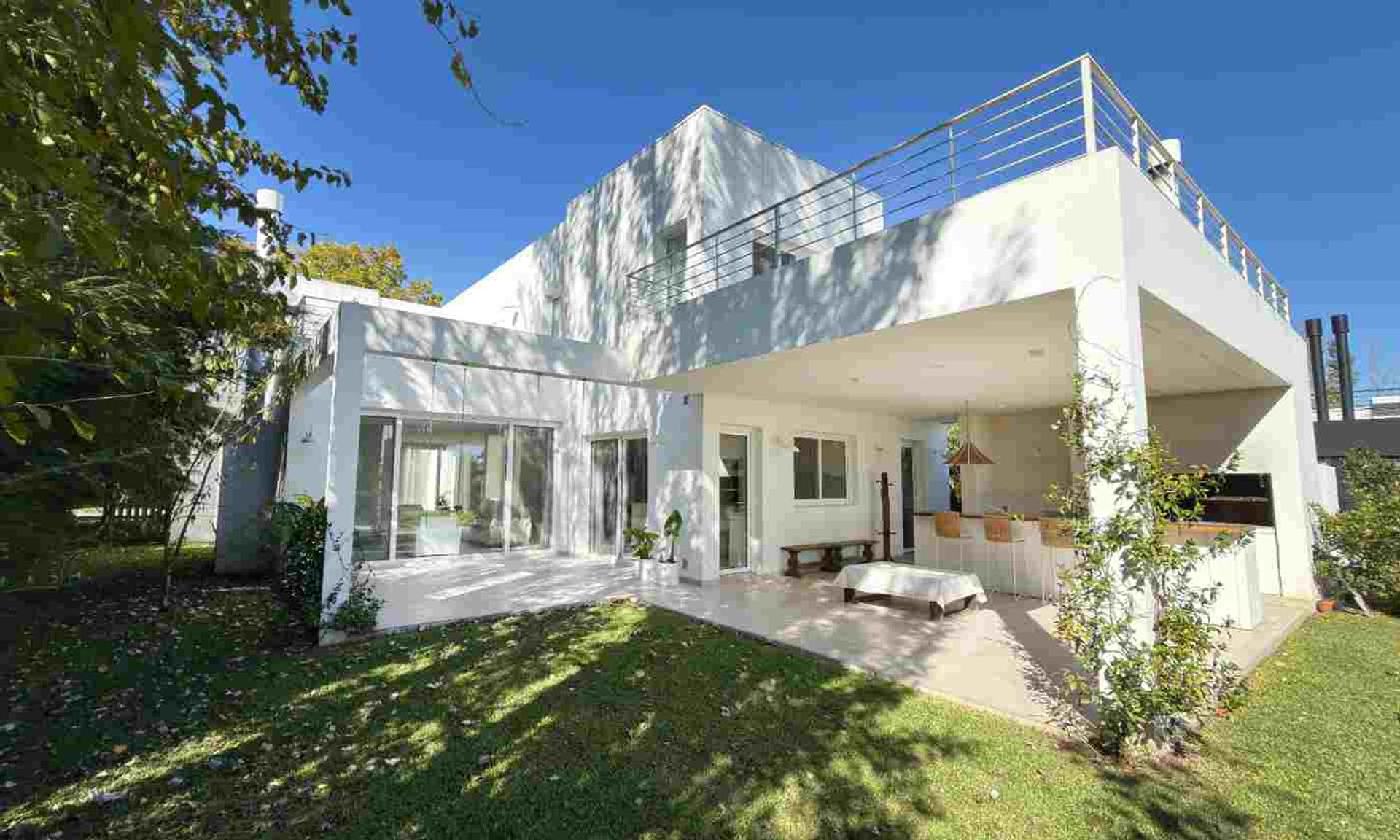 Venta casa 5 amb al Rio Santa Catalina Villanueva
