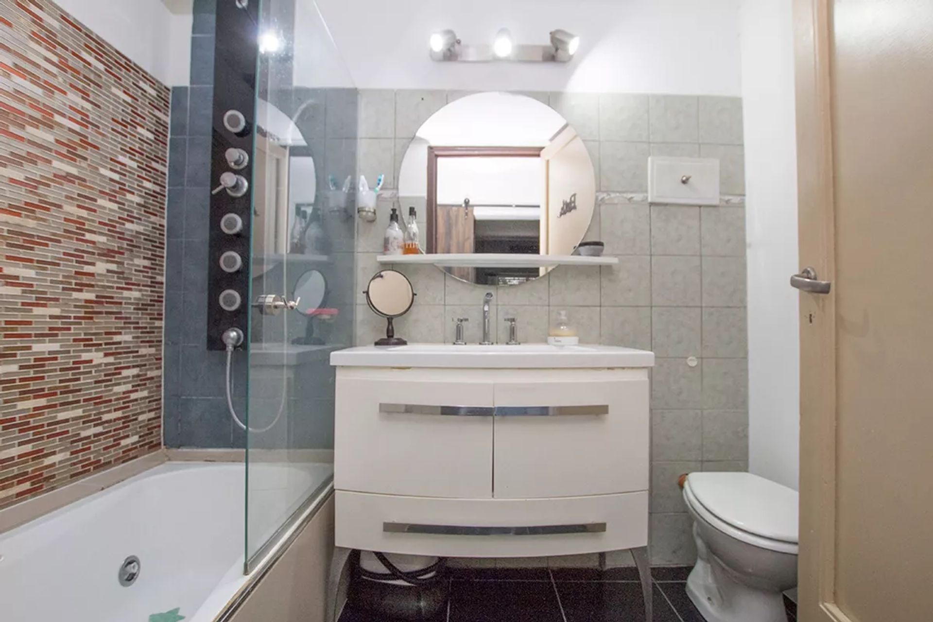 Venta Casa 4 amb Garage Terraza 2 Baños VICTORIA
