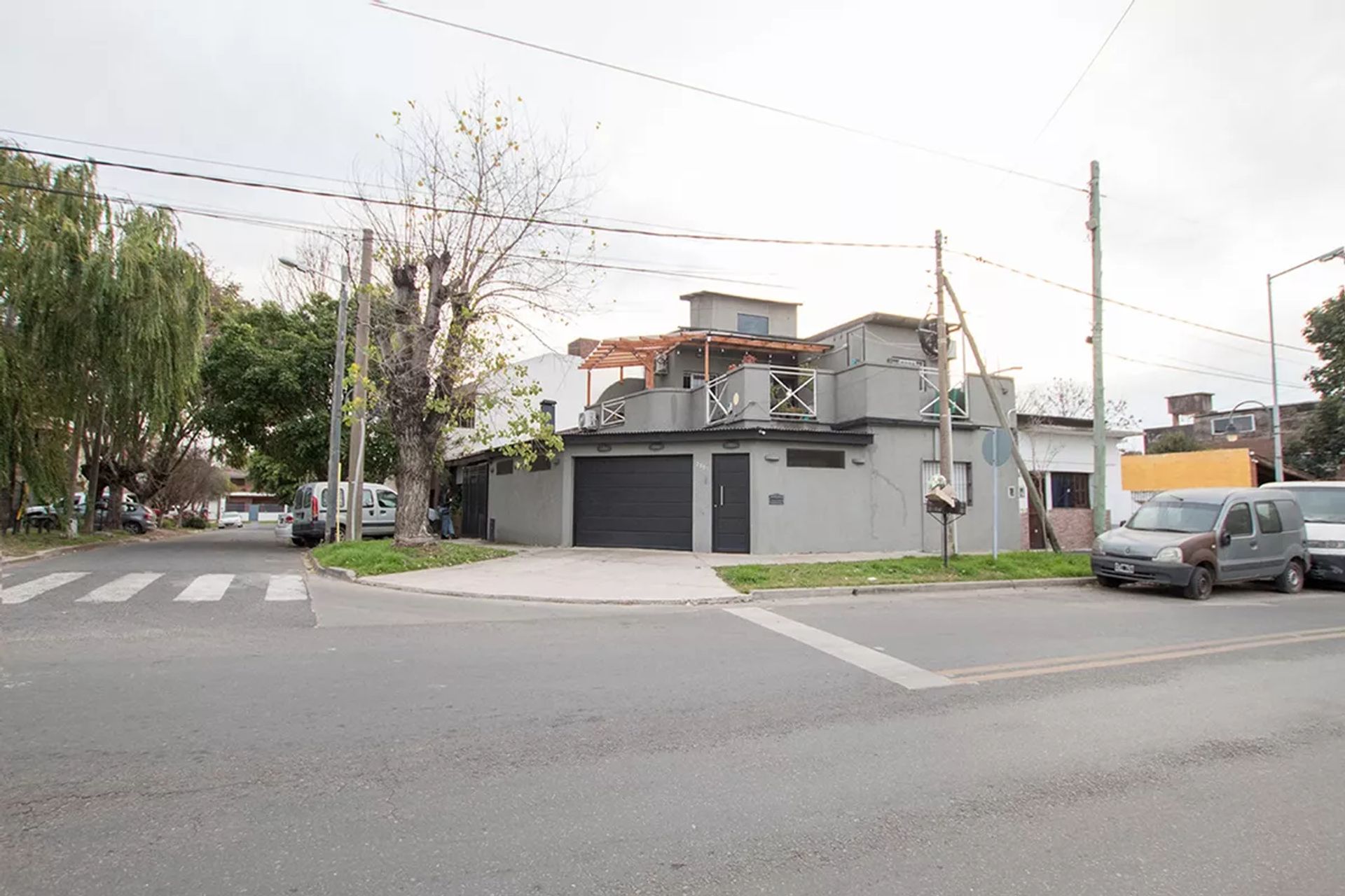 Venta Casa 4 amb Garage Terraza 2 Baños VICTORIA