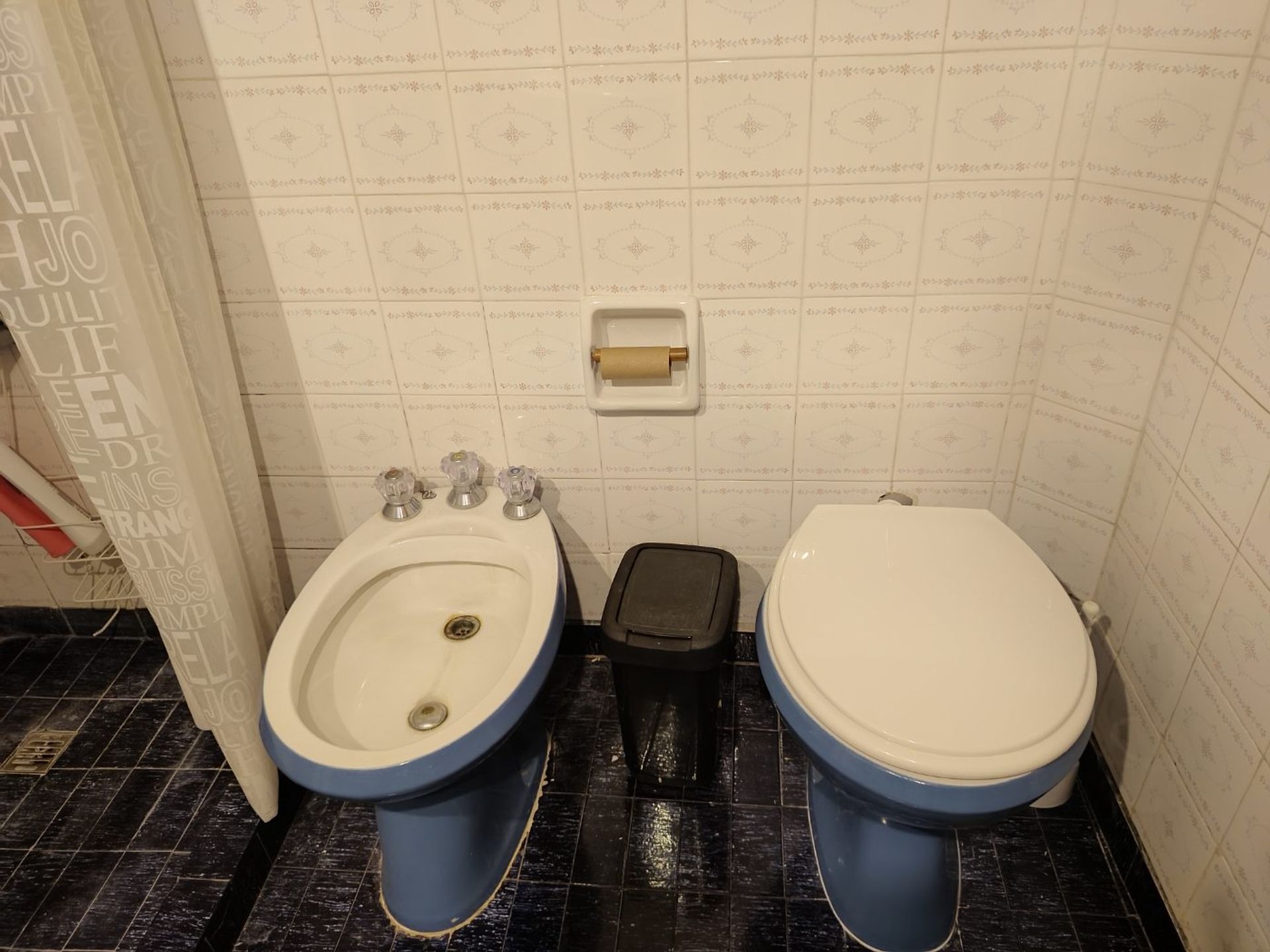 Venta PH 4 ambientes Munro con terraza y parrilla