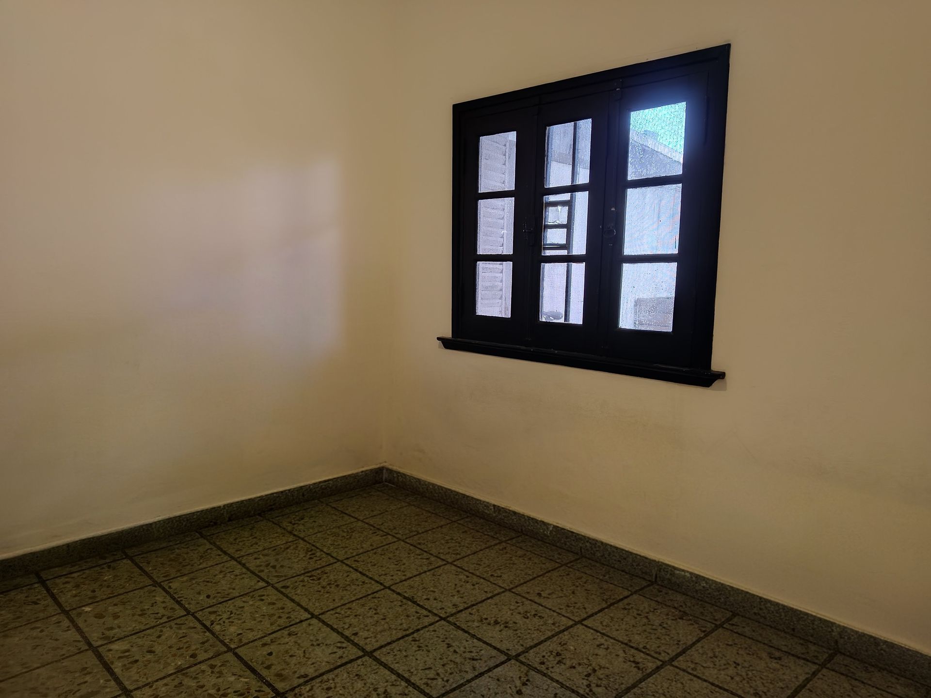 Venta PH 2 ambientes Munro cochera jardín