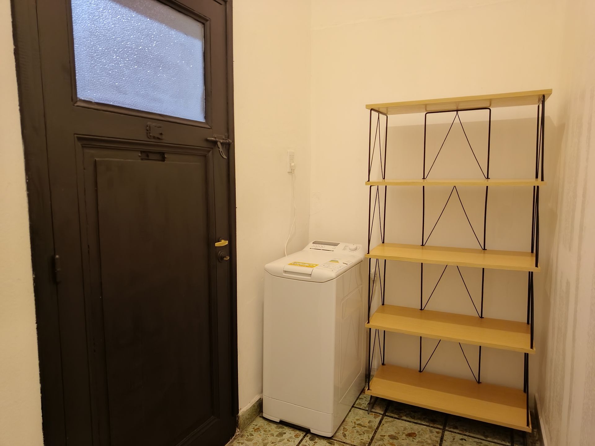 Venta PH 2 ambientes Munro cochera jardín