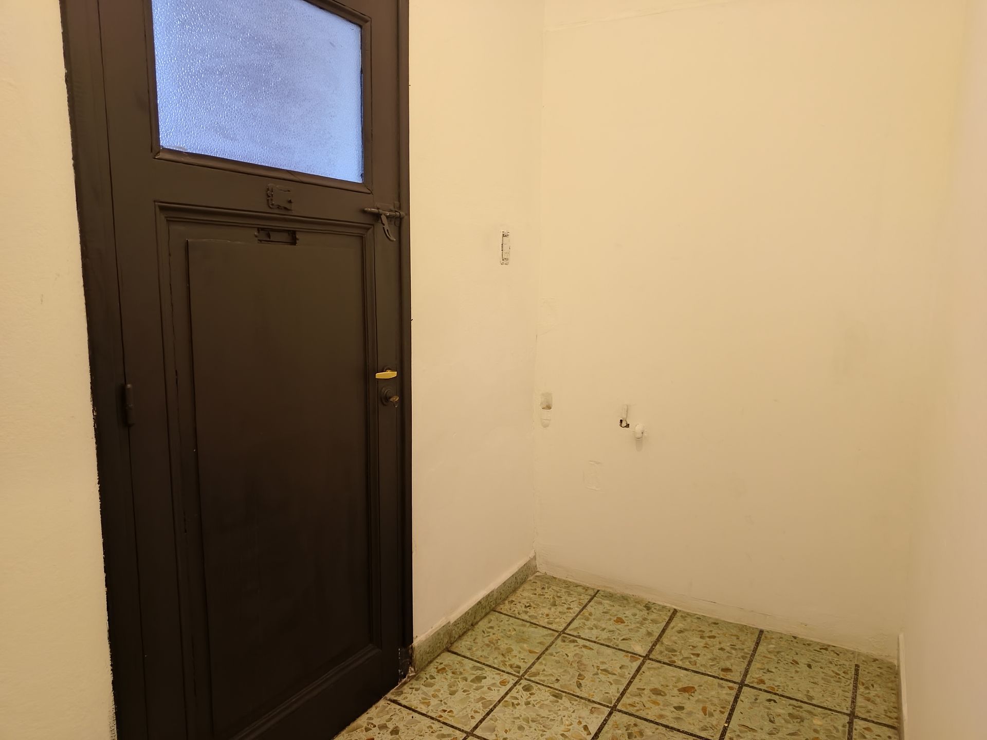 Venta PH 2 ambientes Munro cochera jardín