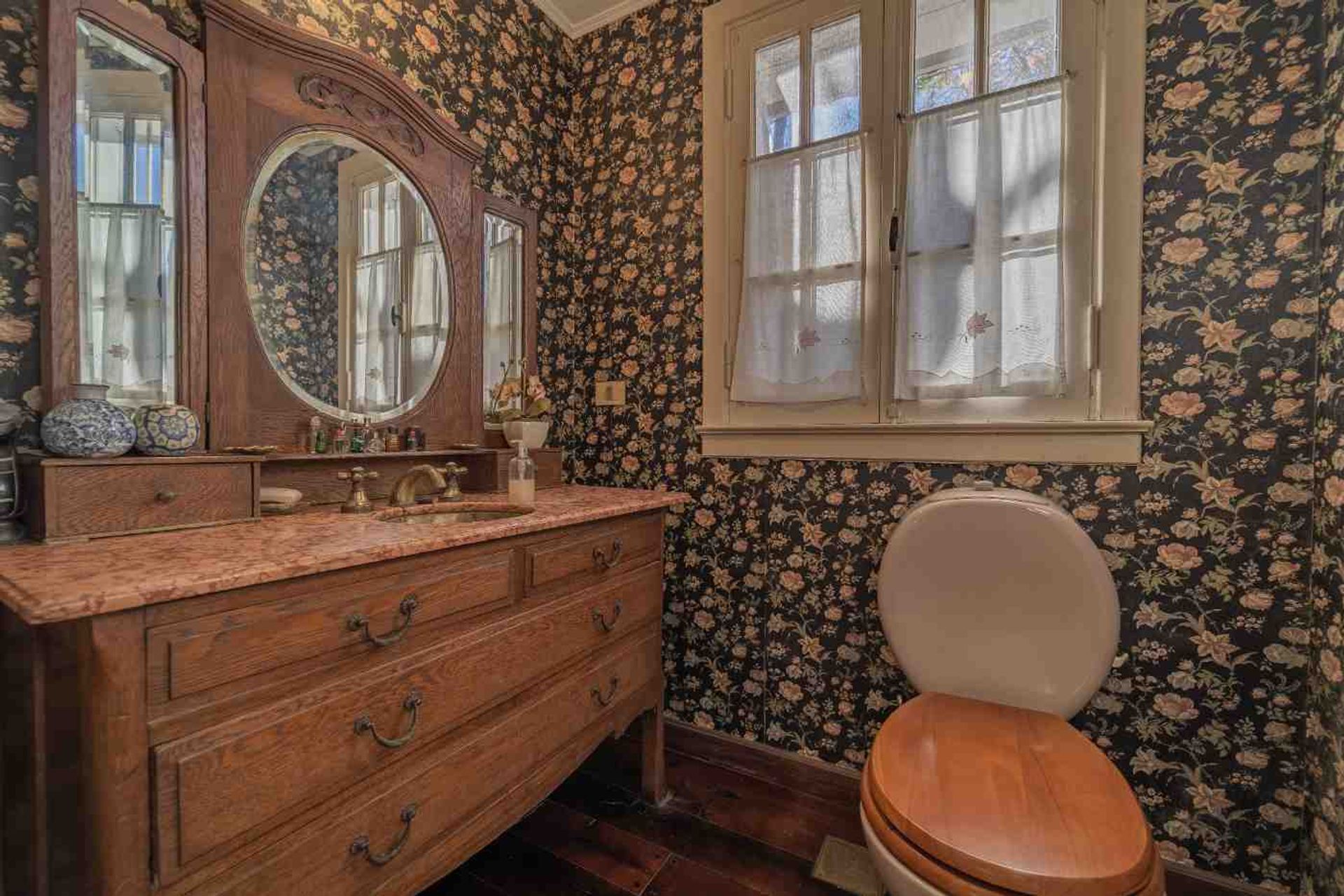 Venta Casa 6 Ambientes Con Jardín Y Pileta Olivos