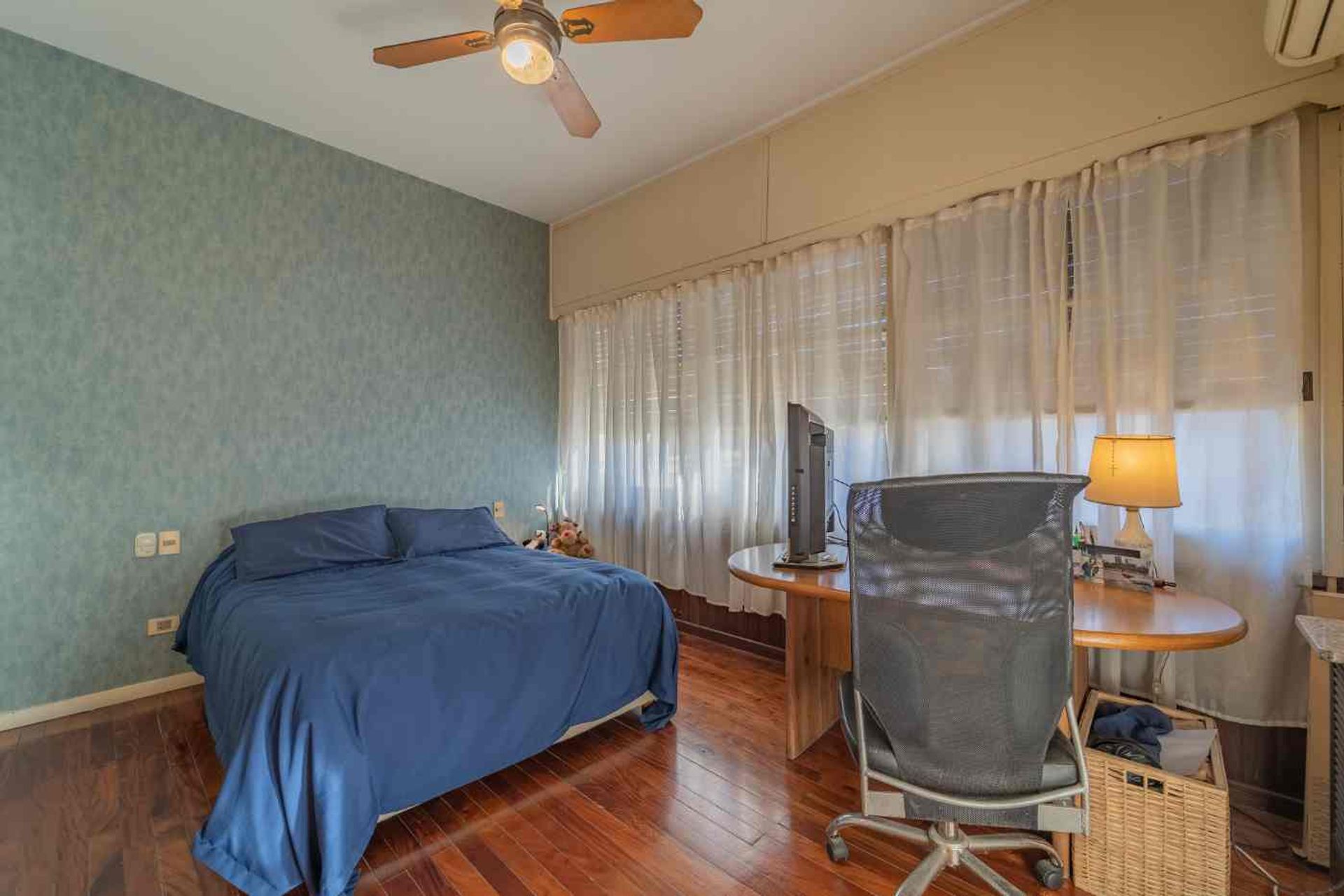 Venta Casa 6 Ambientes Con Jardín Y Pileta Olivos