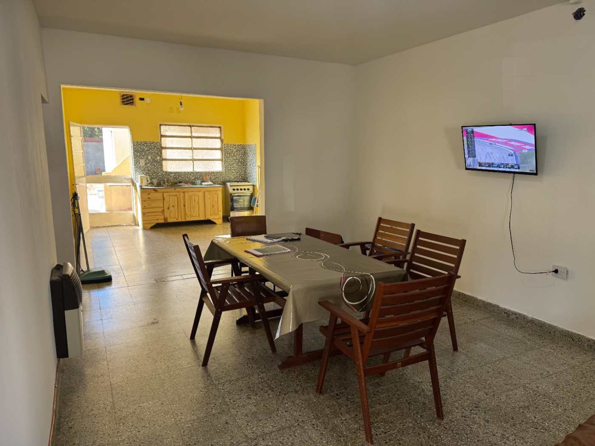 Casa en Virreyes a 2 cuadras de Ramal Tigre .