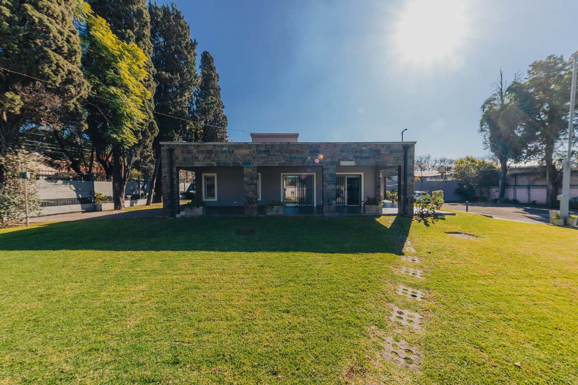 Venta Casa 4 Ambientes + Dependencia Don Torcuato
