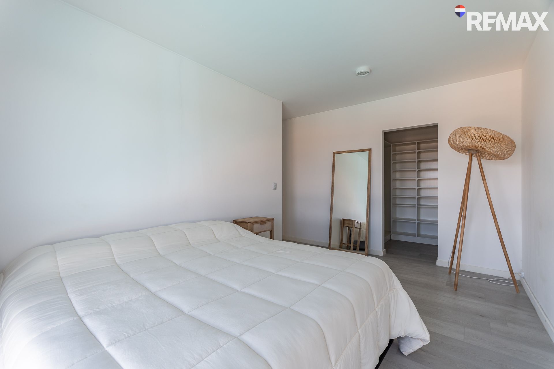 Dpto 4 amb c/cochera en VENTA, Remeros Beach,Tigre