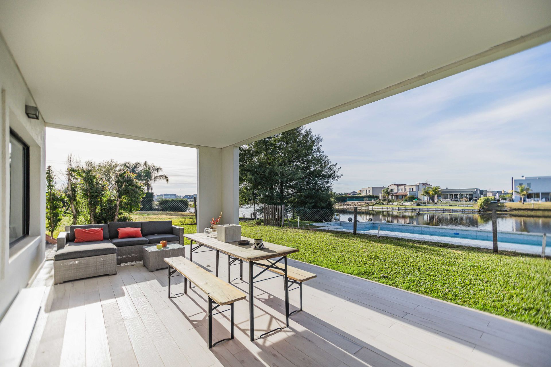 Casa Una Planta Venta En B. San Francisco Al Agua