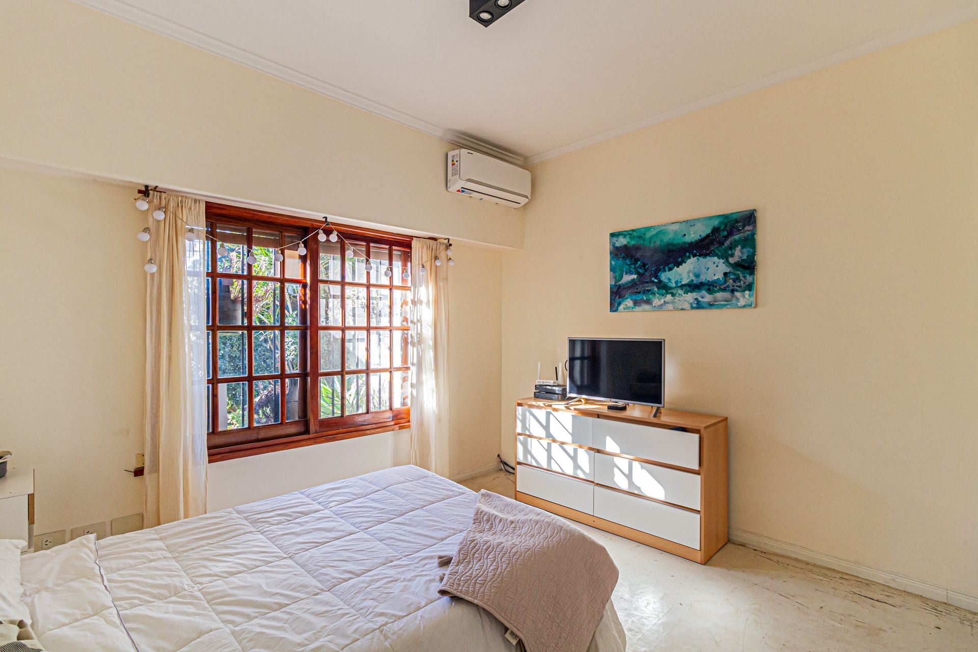 Casa En Venta En Martinez Con Cochera Y Jardin