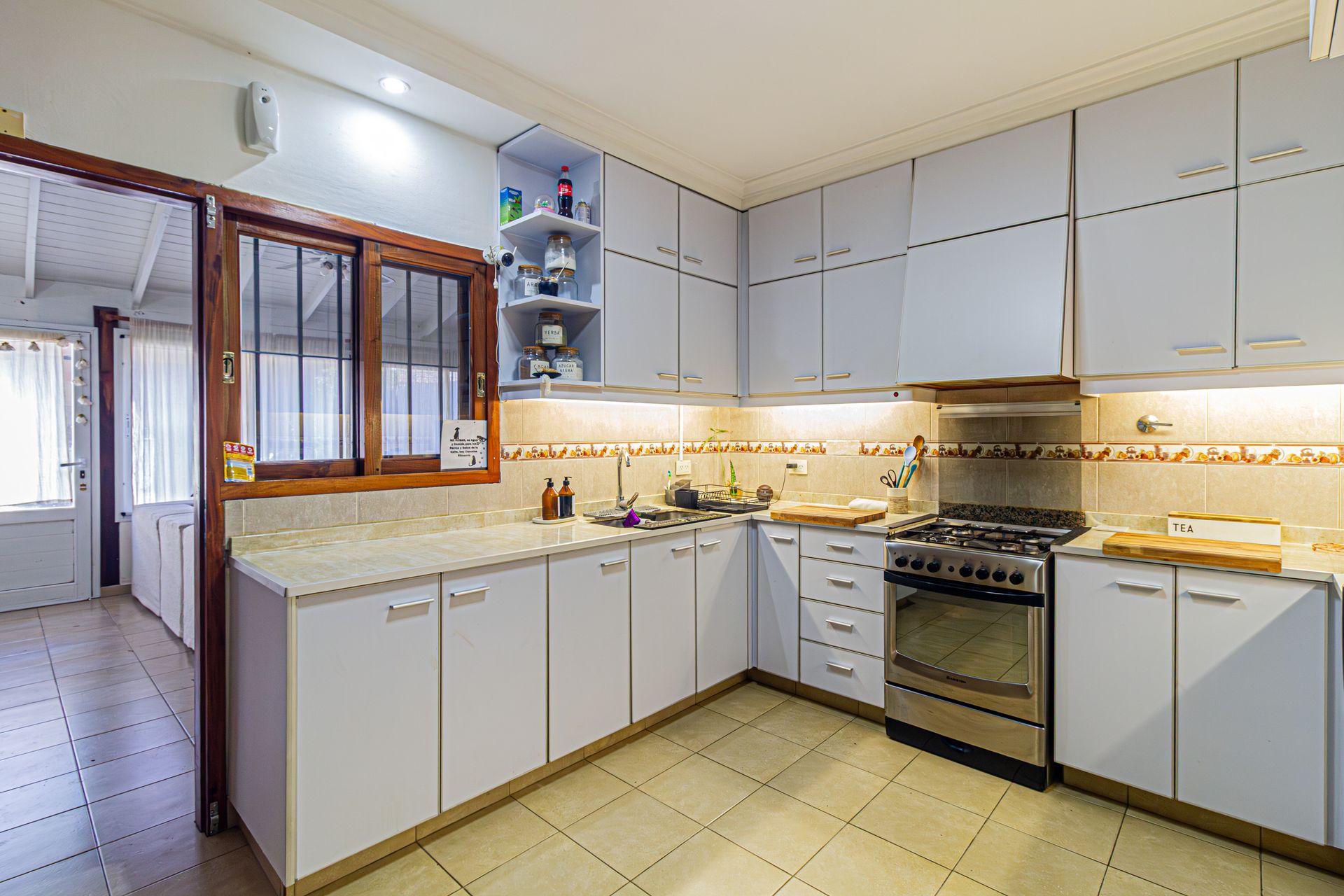 Casa En Venta En Martinez Con Cochera Y Jardin