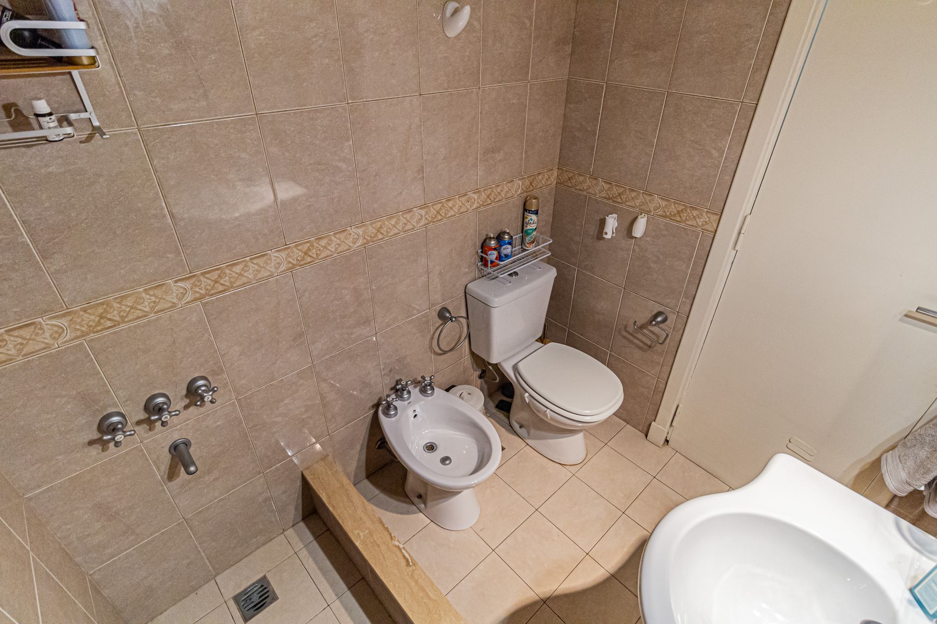 Casa En Venta En Martinez Con Cochera Y Jardin