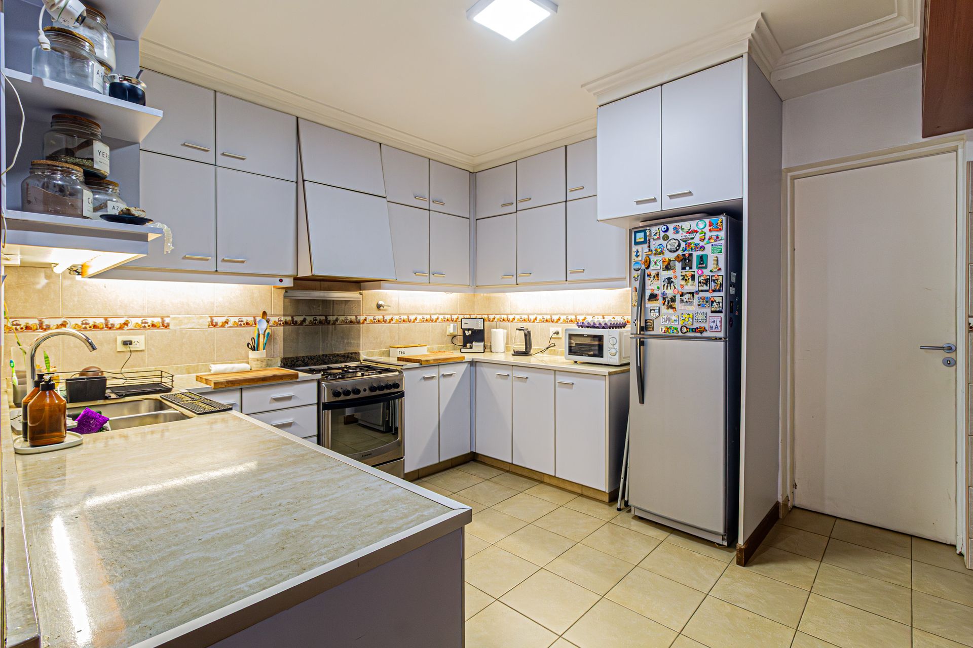 Casa En Venta En Martinez Con Cochera Y Jardin