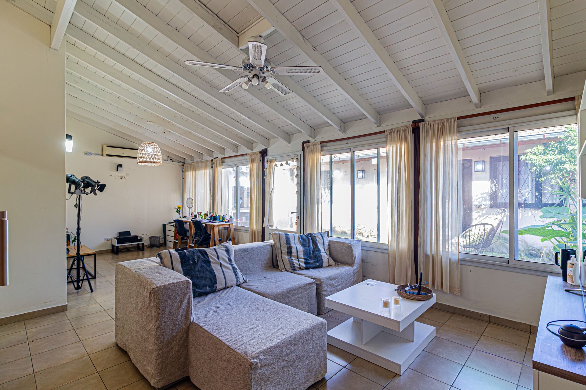 Casa En Venta En Martinez Con Cochera Y Jardin