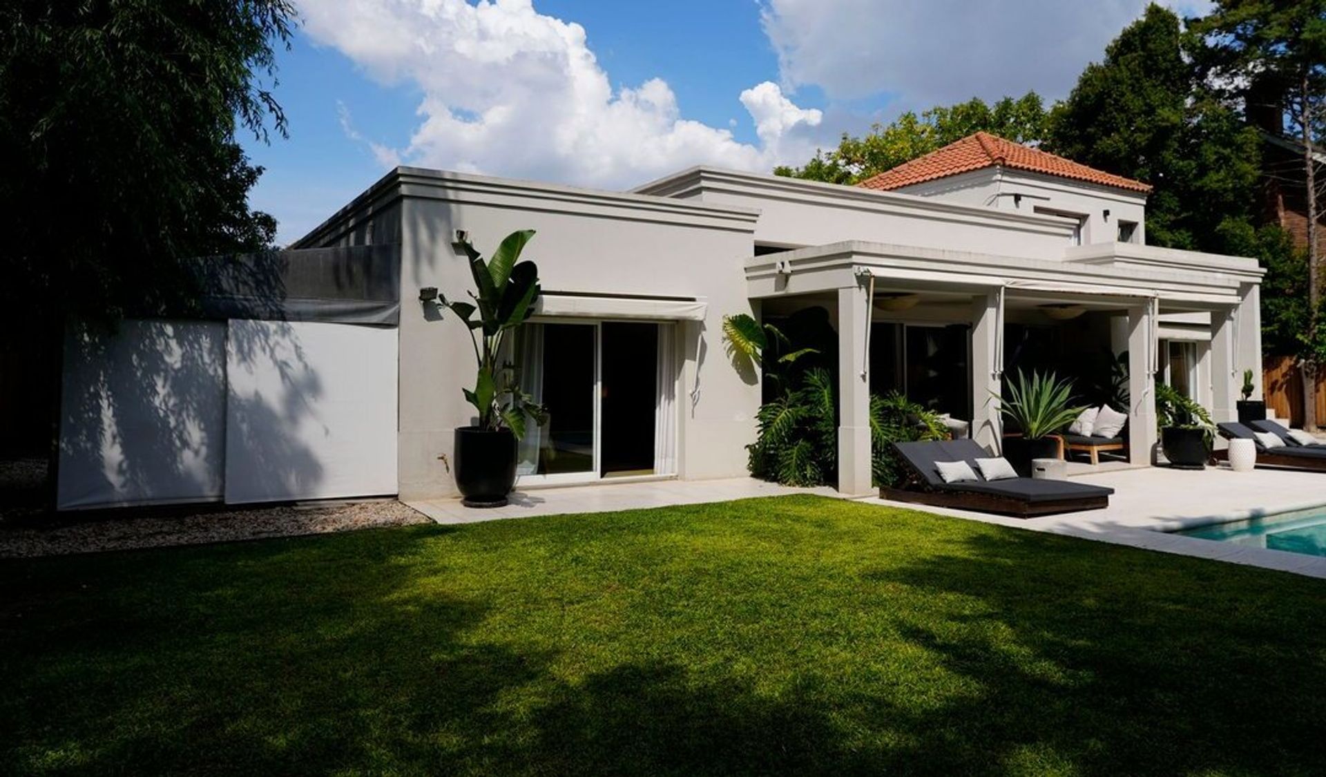Venta Casa Con Jardin Y Pileta En Rincon Del Arca