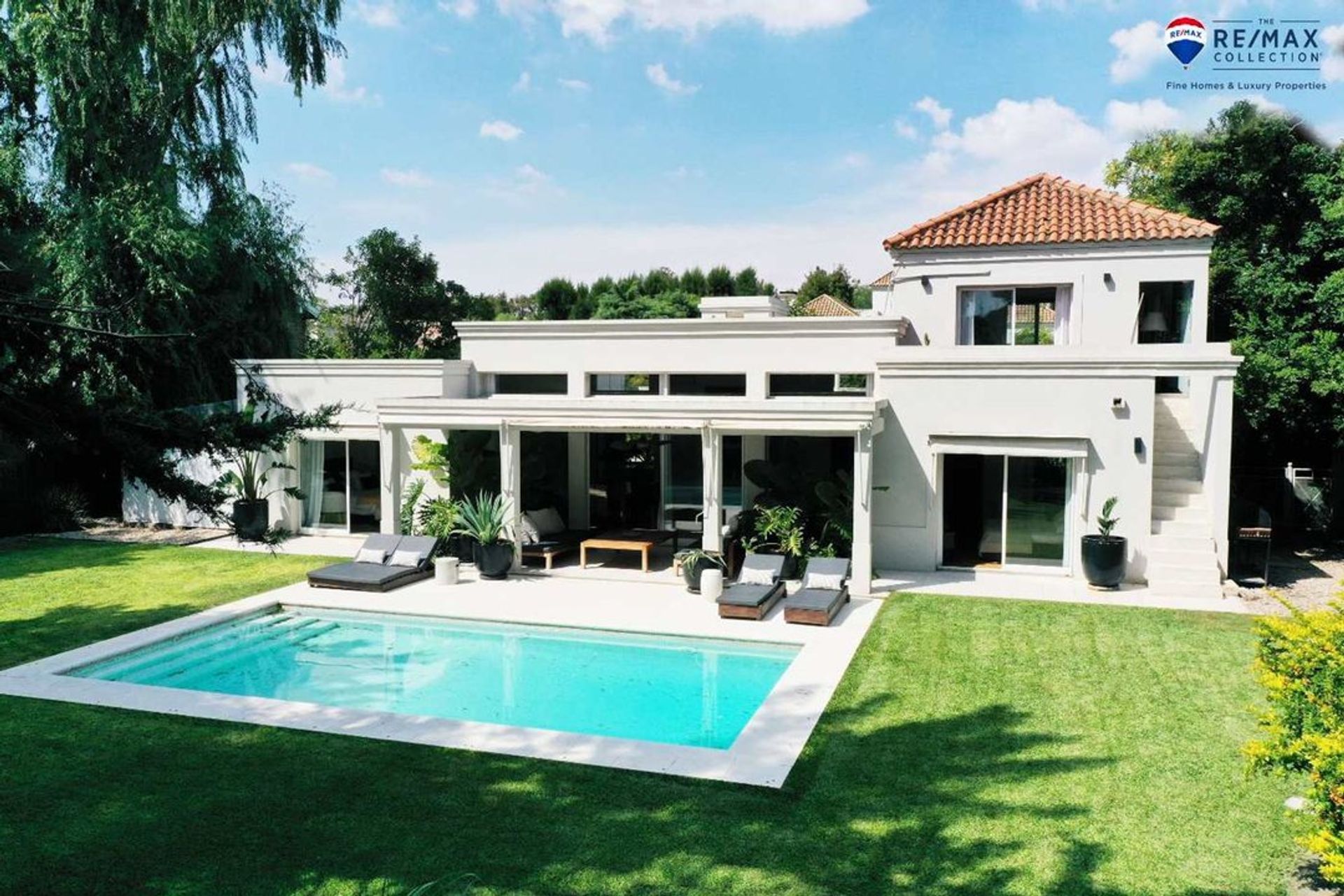 Venta Casa Con Jardin Y Pileta En Rincon Del Arca
