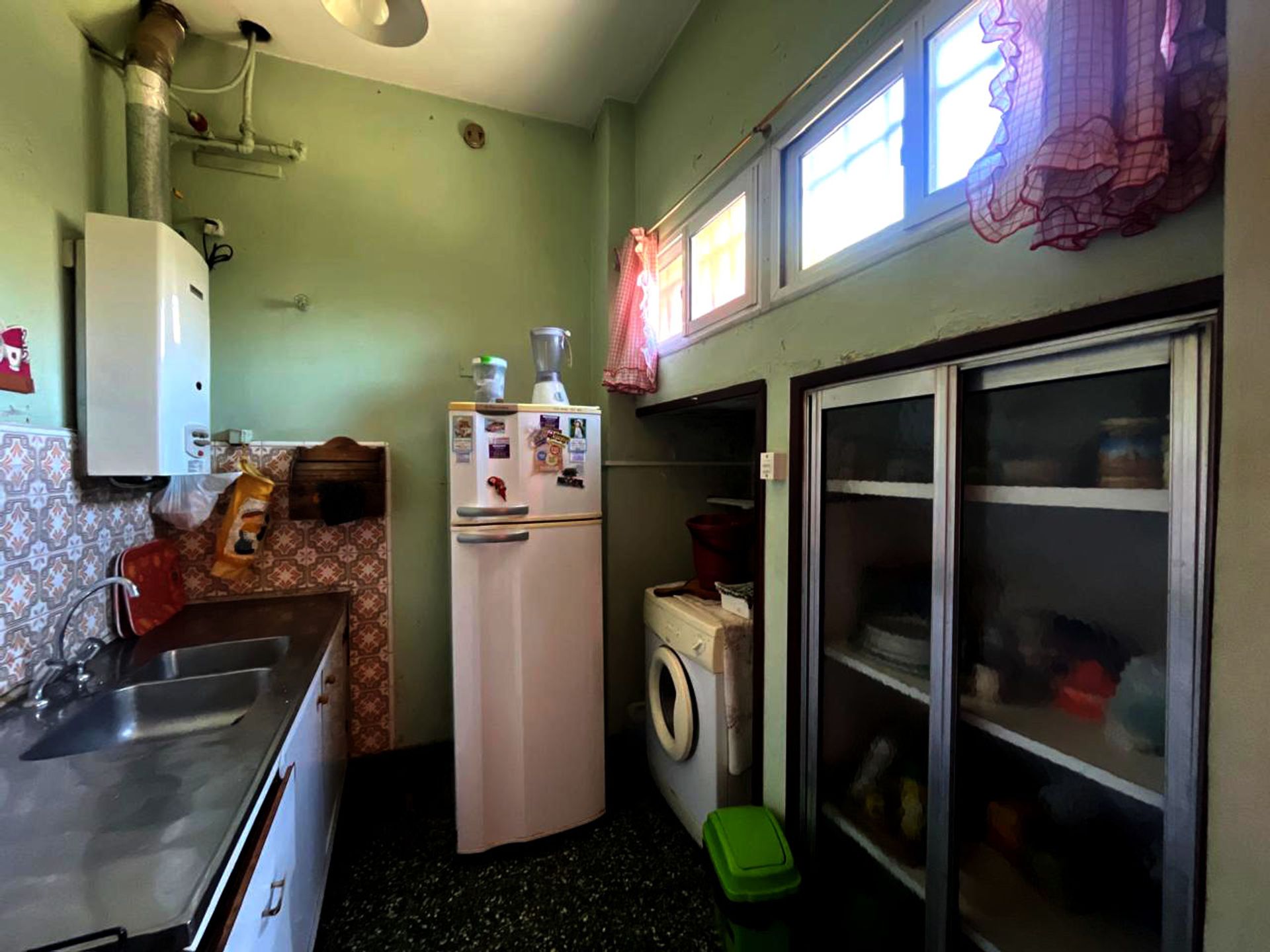 VENTA Casa 3 amb Jardin Cocheras Parri SAN ISIDRO