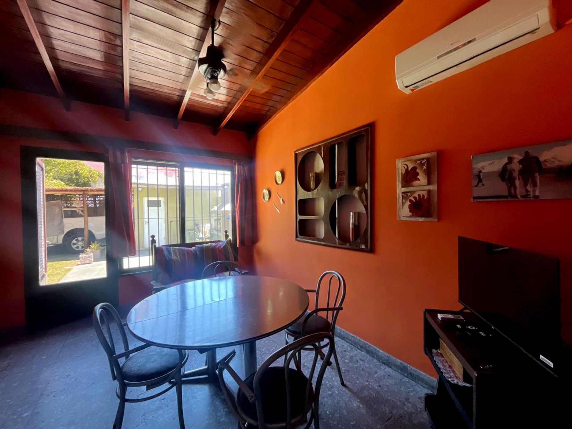 VENTA Casa 3 amb Jardin Cocheras Parri SAN ISIDRO