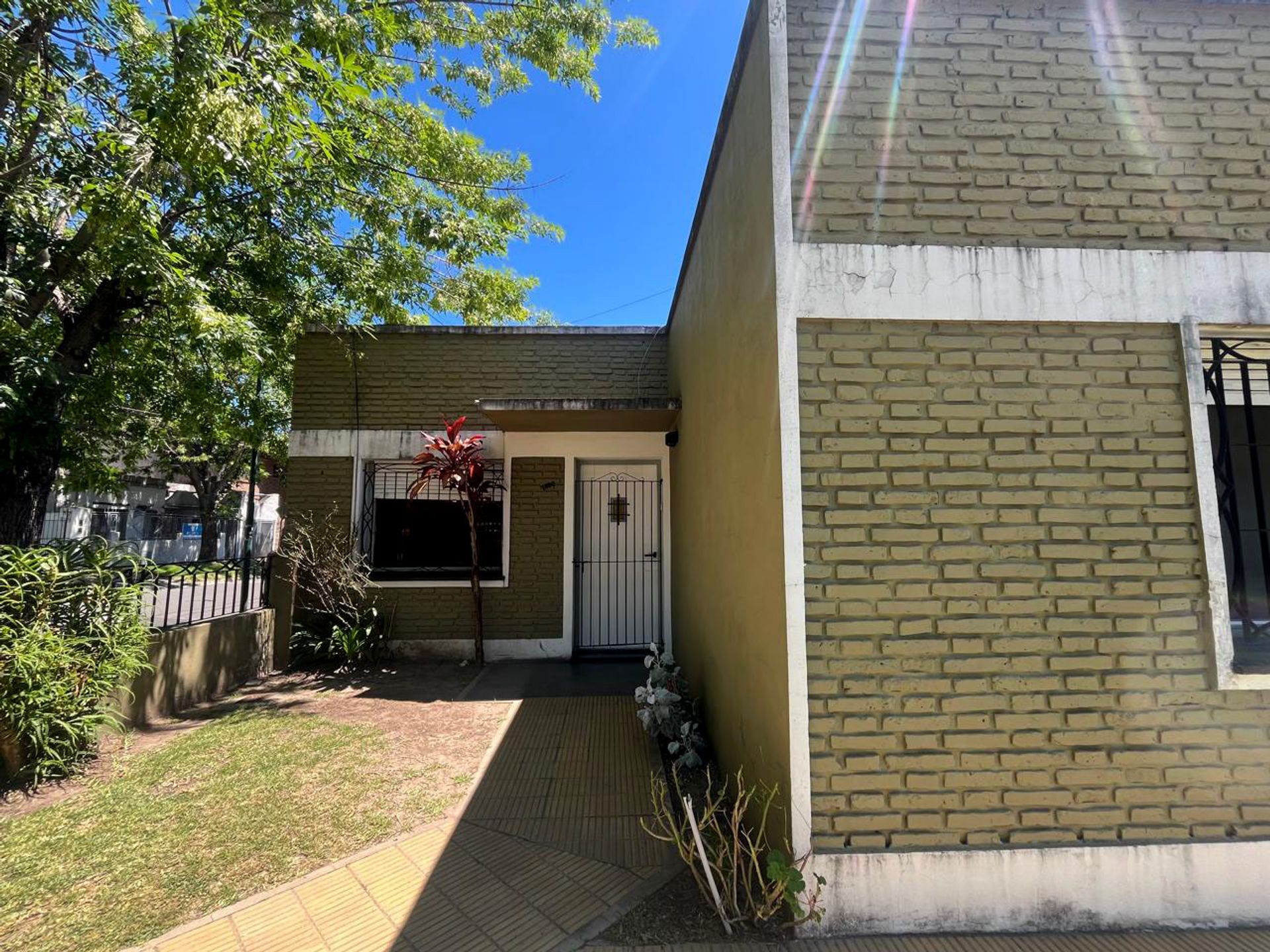 VENTA Casa 3 amb Jardin Cocheras Parri SAN ISIDRO