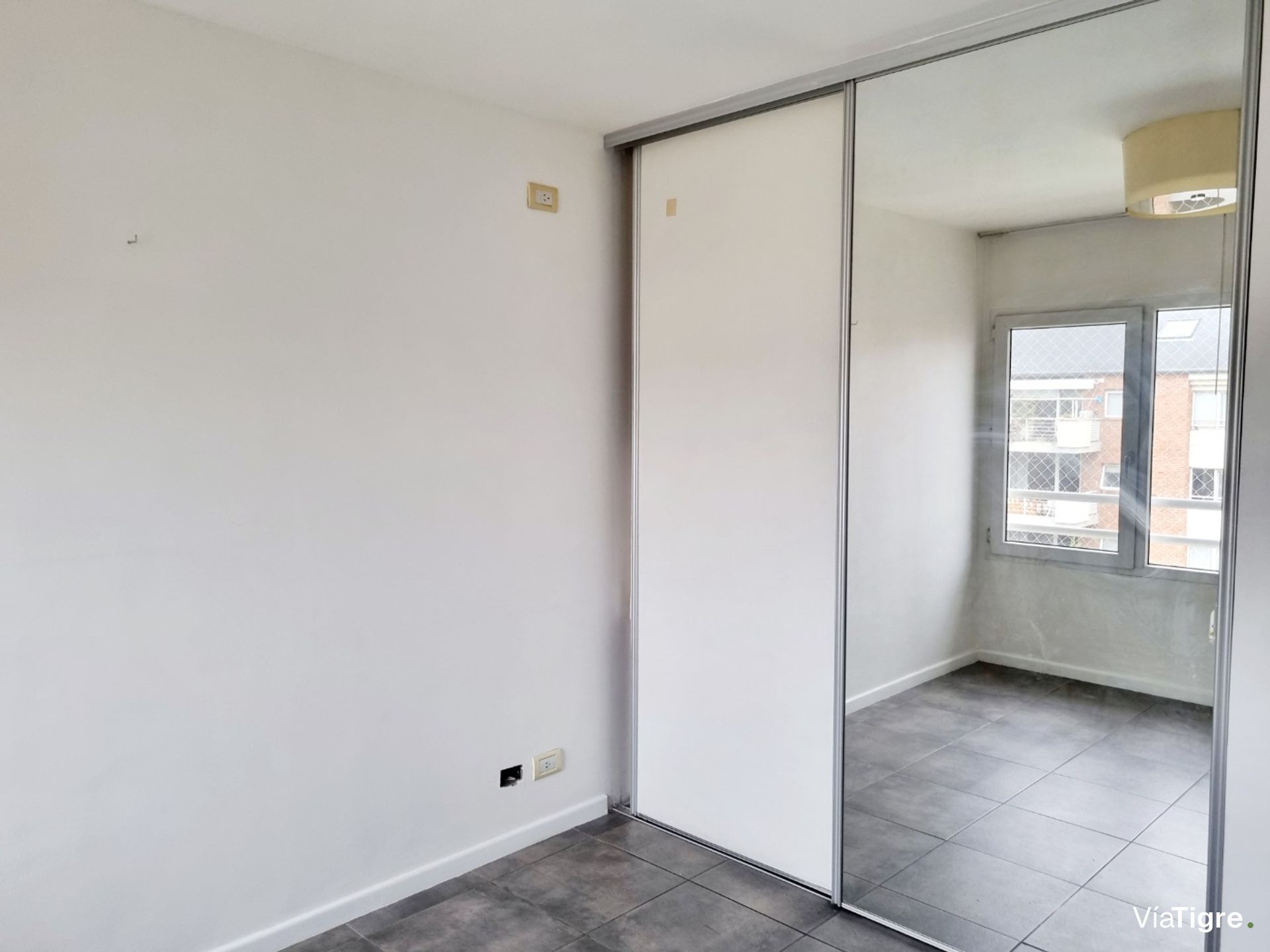 Departamento En Venta 4 Amb San Isidro Central