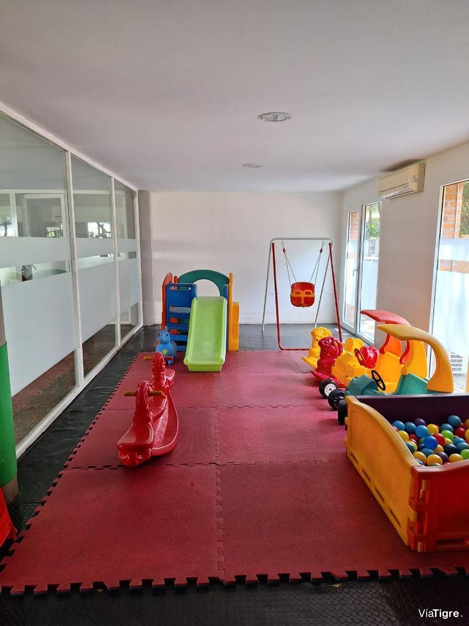 Departamento En Venta 4 Amb San Isidro Central