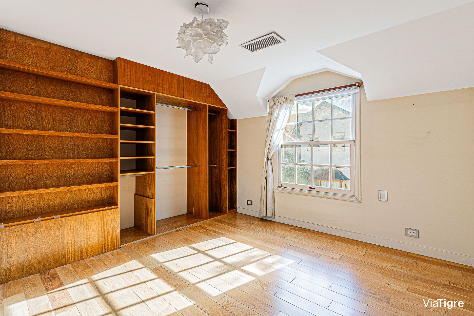 VENTA Casa 6 ambientes La Horqueta San Isidro