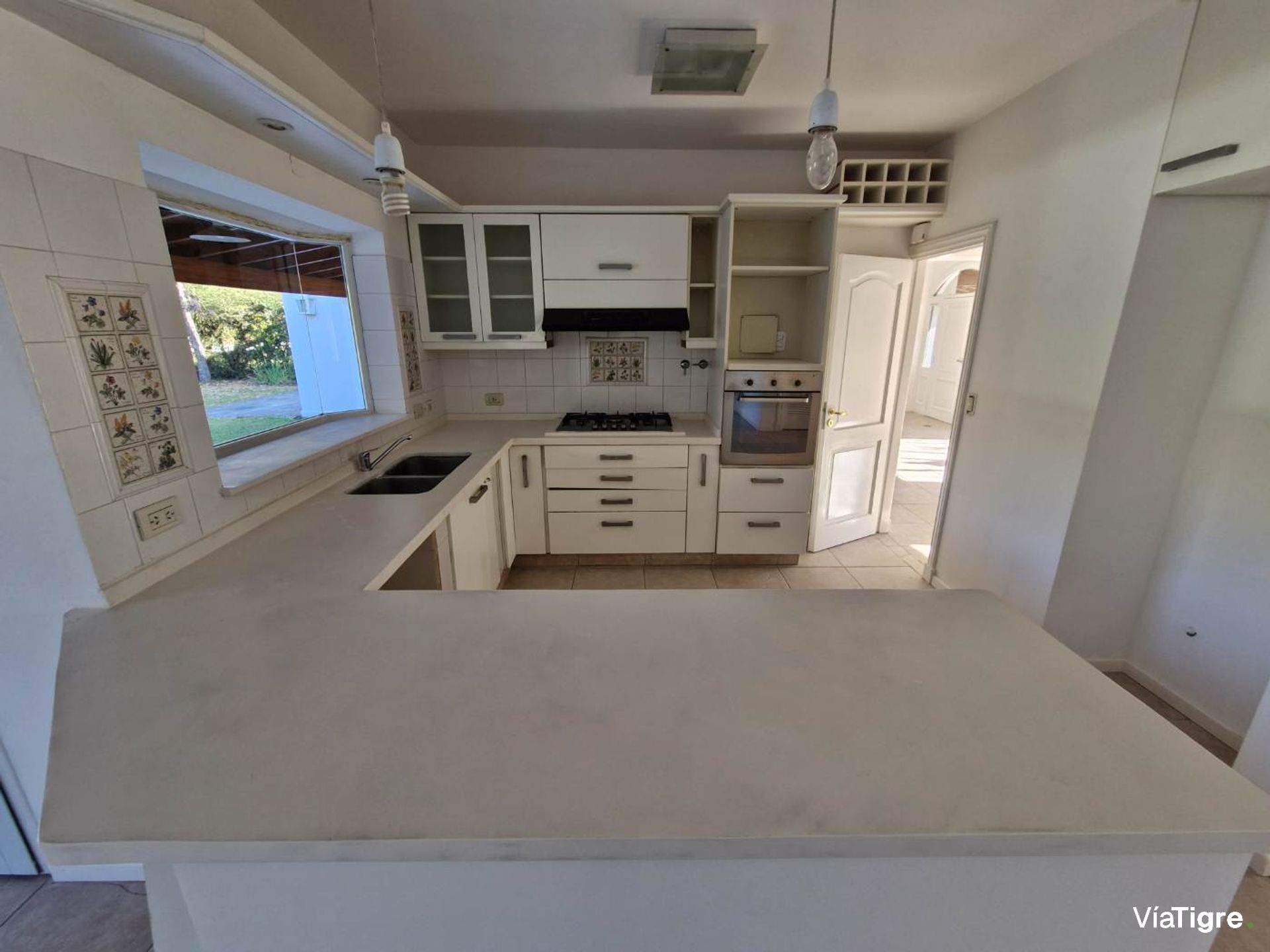 Casa En Santa María De Tigre Con Quincho Y Pileta