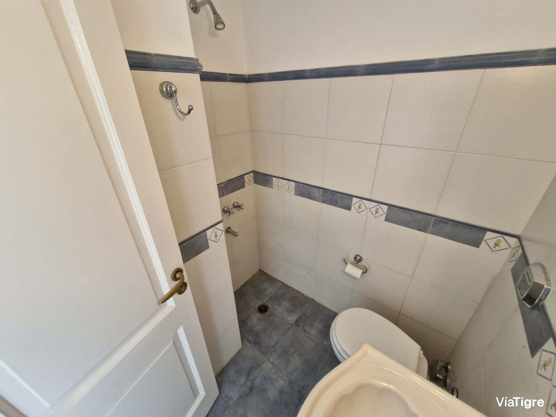 Casa En Santa María De Tigre Con Quincho Y Pileta