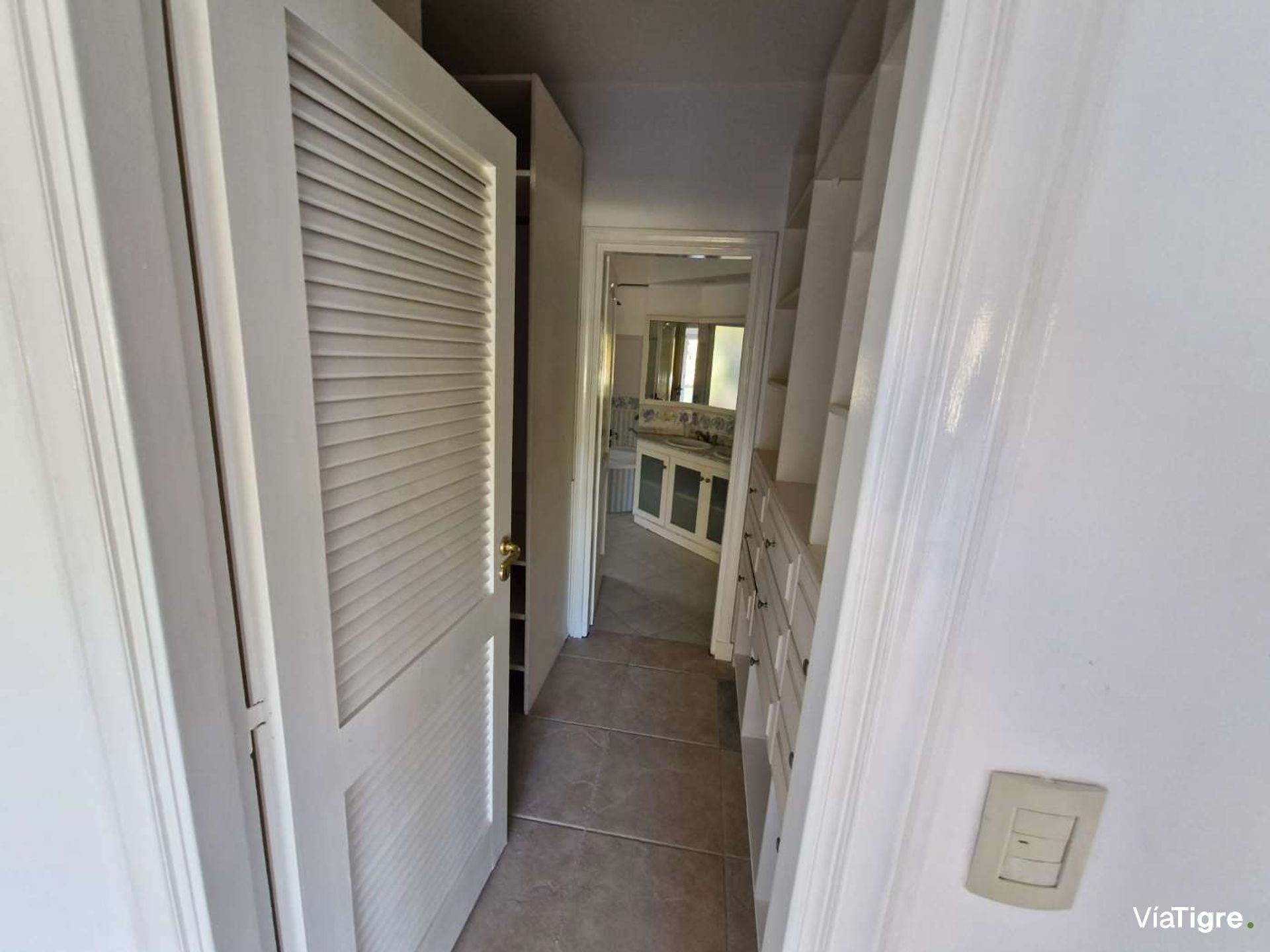Casa En Santa María De Tigre Con Quincho Y Pileta